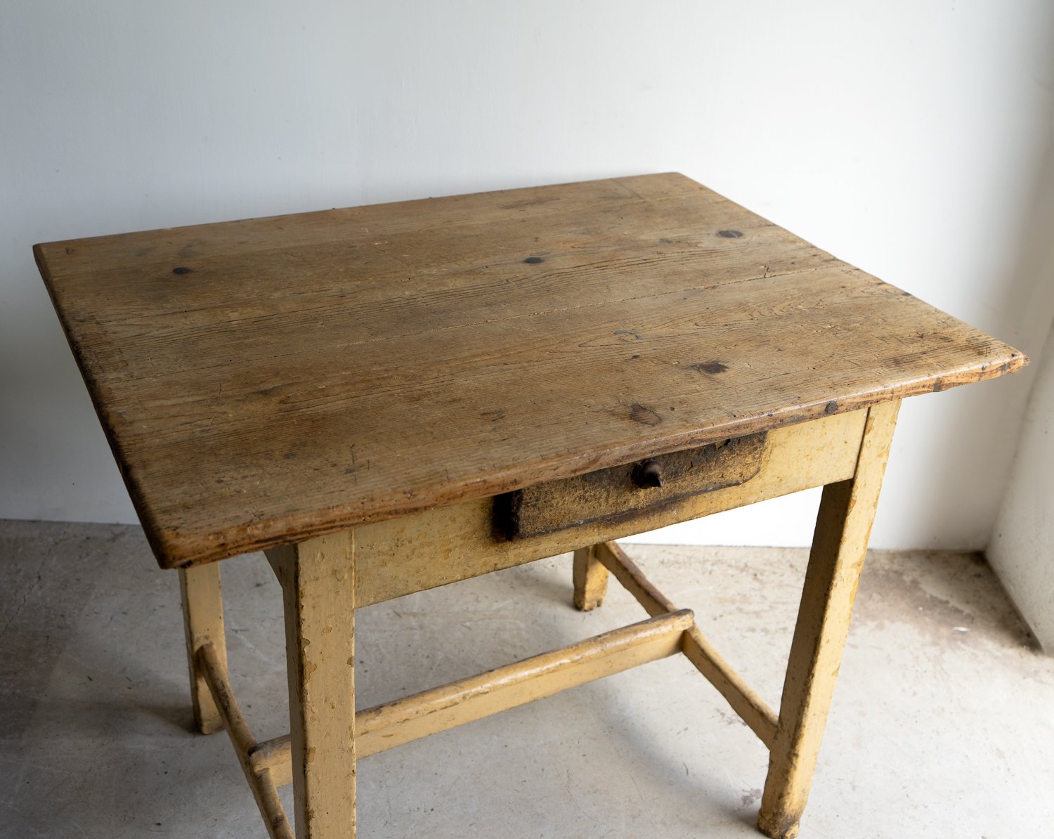 DSC00727-table.jpg