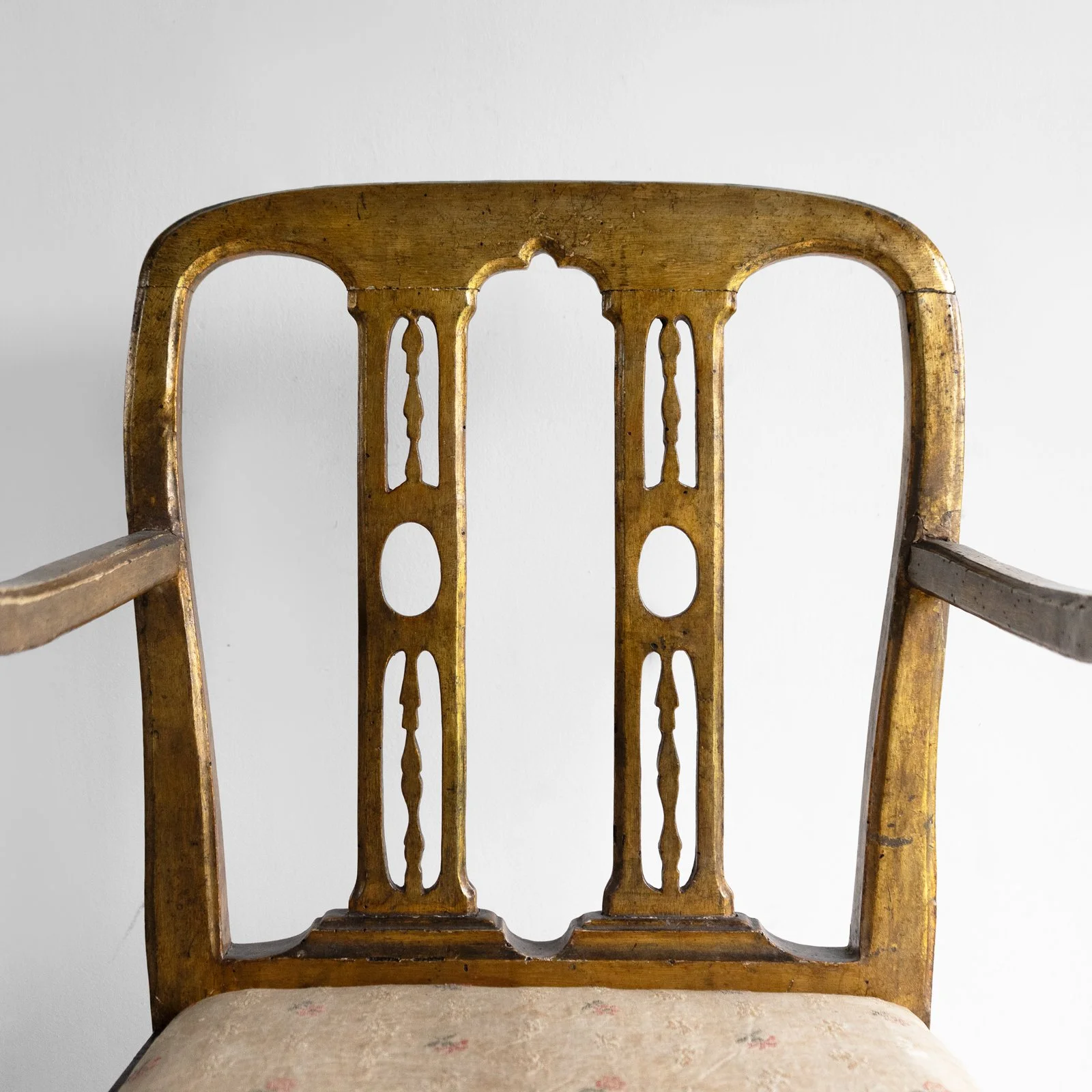 DSC09890-sqaure.jpg (Copy)