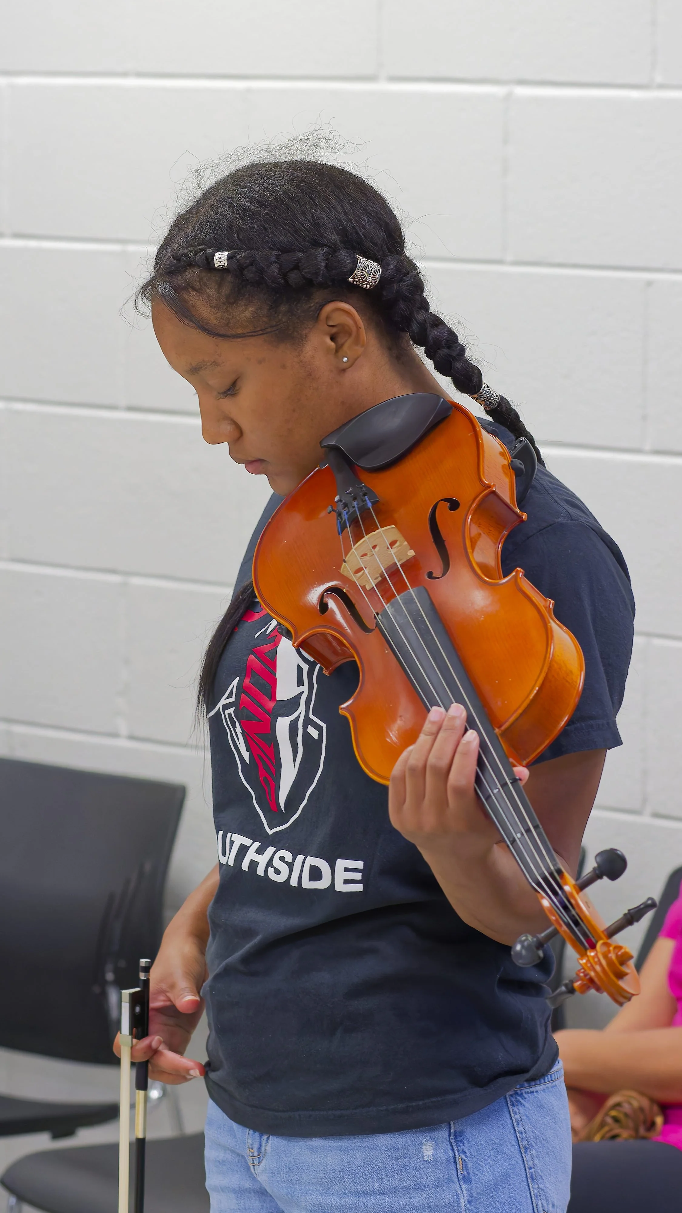 2025-Strings Class Yilian Ca├▒izares-Peach Road025.jpg