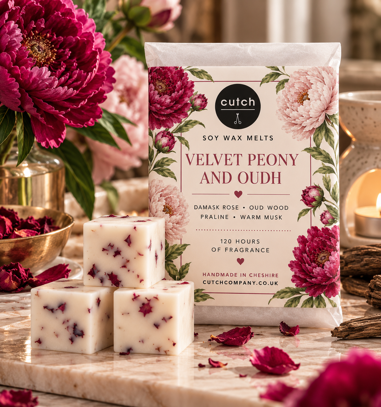 Velvet Peony and Oudh Wax Melts Lifestyle shot.png