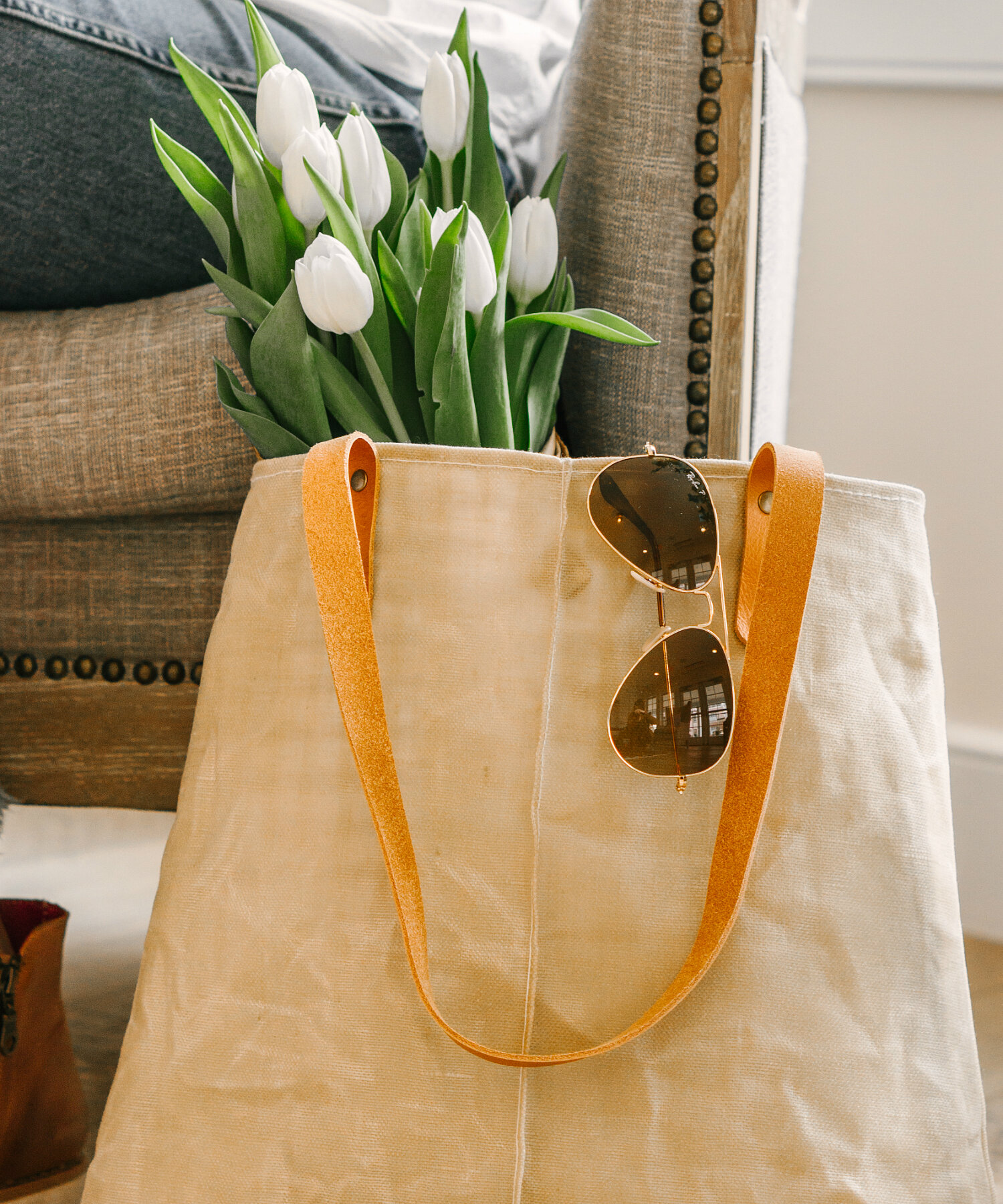 Tote in Light Camel 04 IG.jpg