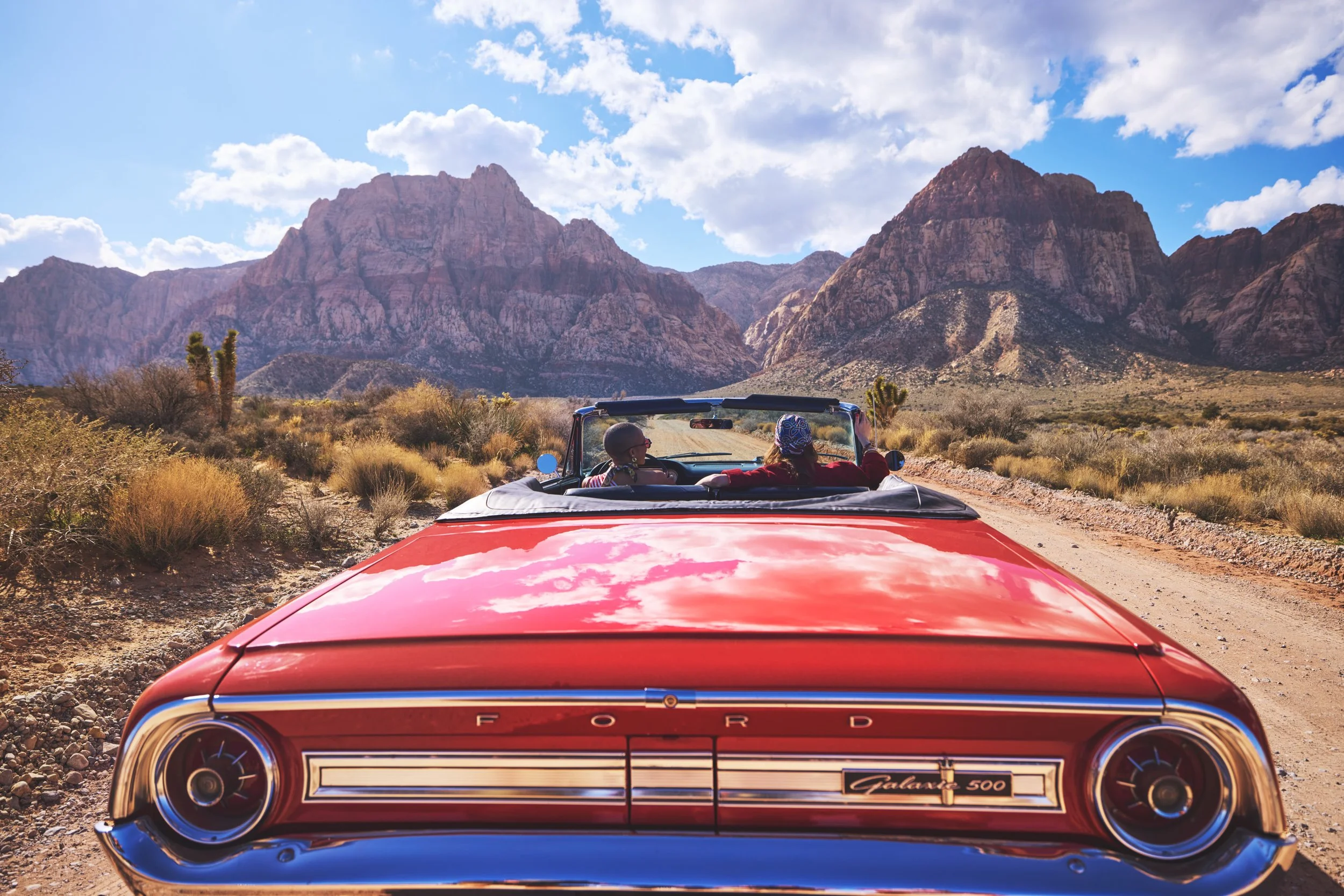TOL341_WH_VA_LA_VA_VA_Las_Vegas_Day_04_13837_V2_RGB_For_Web.jpg
