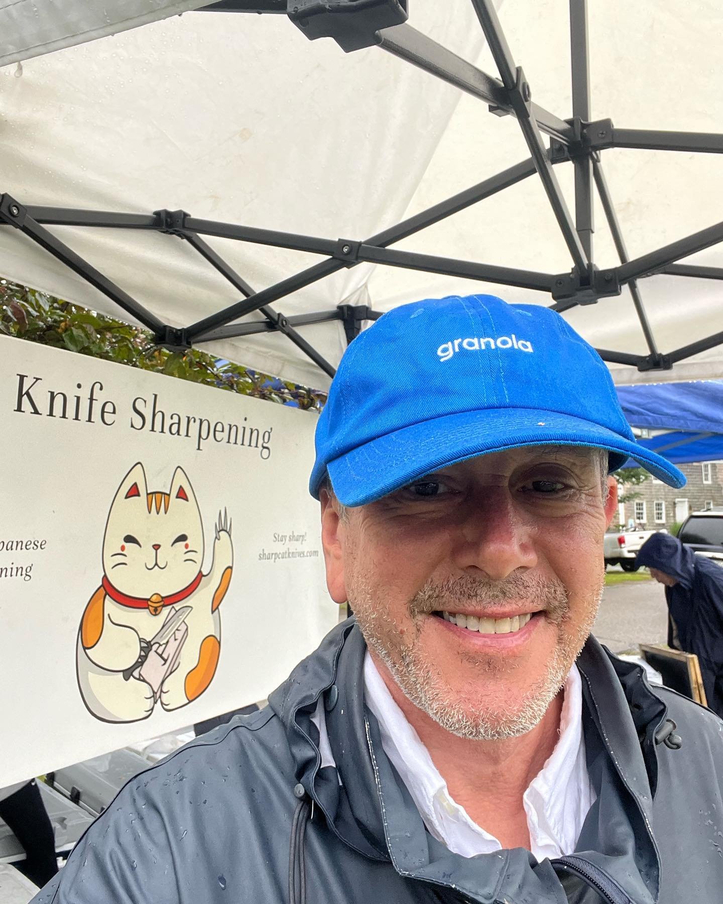 Rain or shine! Get sharp stay sharp at the @springsfarmersmarket today till 1. Hat courtesy @thehamptongrocer