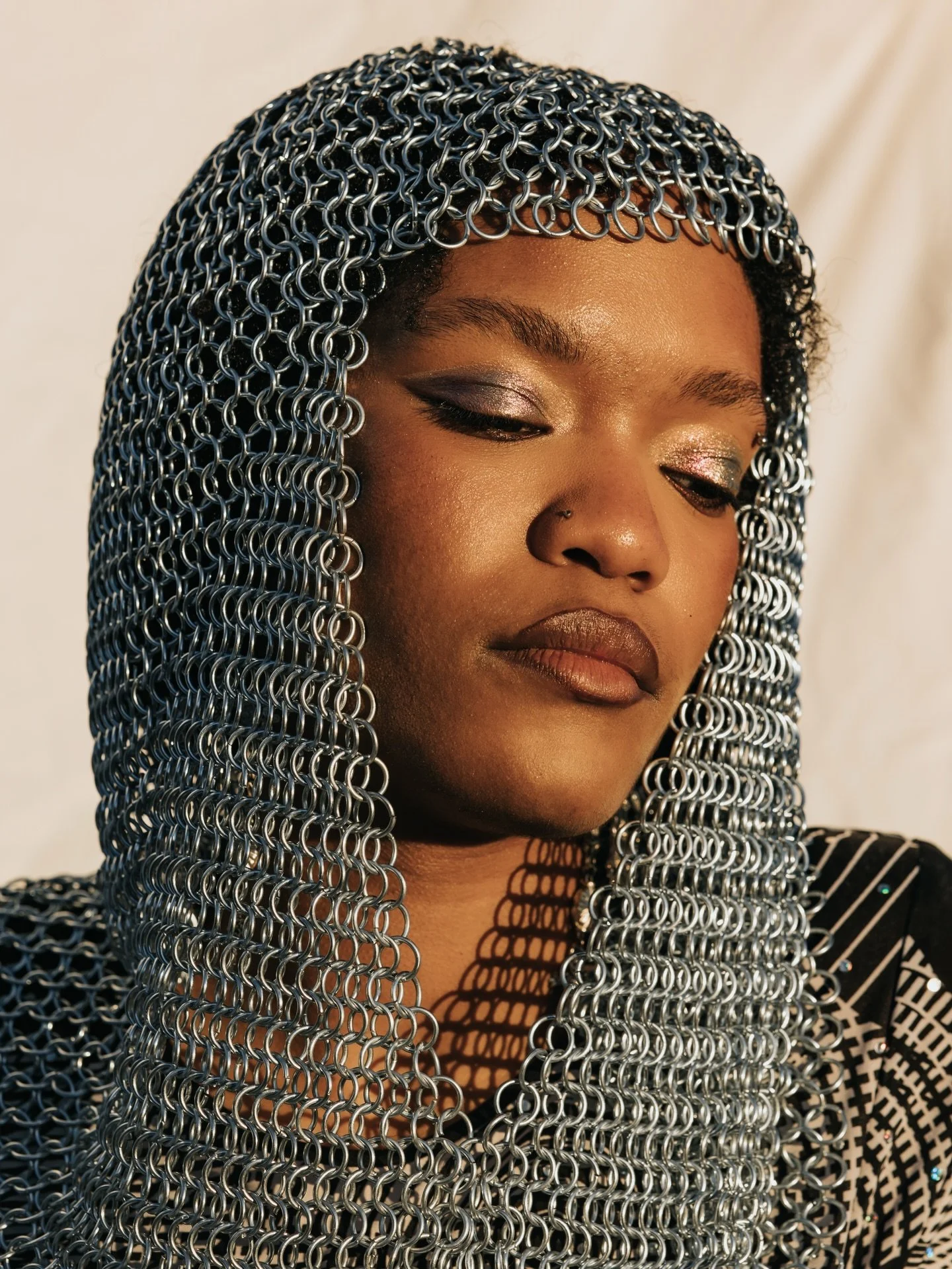 realized i can&rsquo;t let the year end without sharing a grid post of one of my favorite fashion photoshoots i worked on in 2025&hellip; so here ya go 🤭

shot mostly on digital @canonusa and a couple on 35mm film! loved playing around with both med