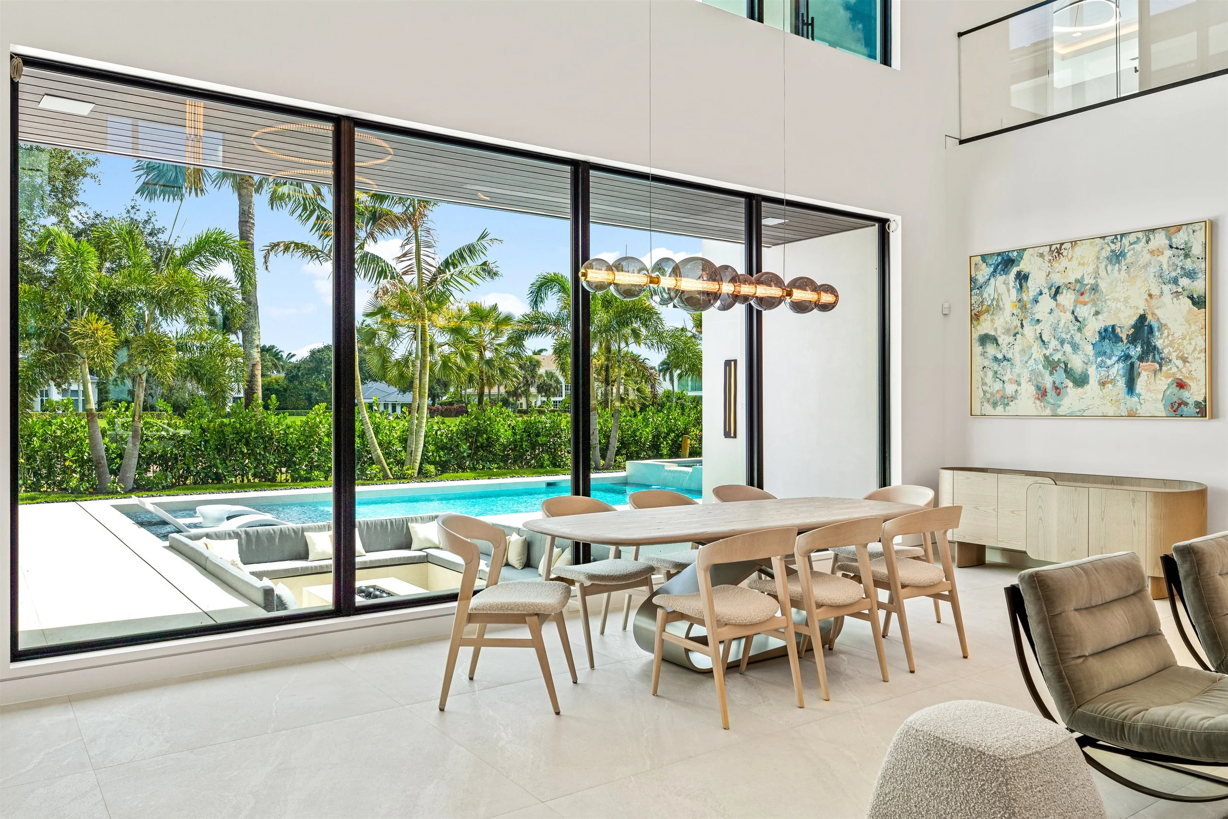 DINING_ROOM.jpg