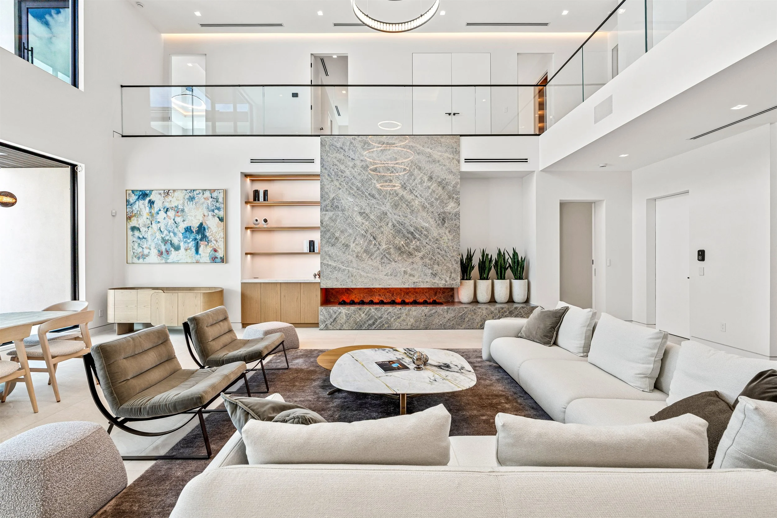 LIVING_ROOM_STRAIGHT.jpg