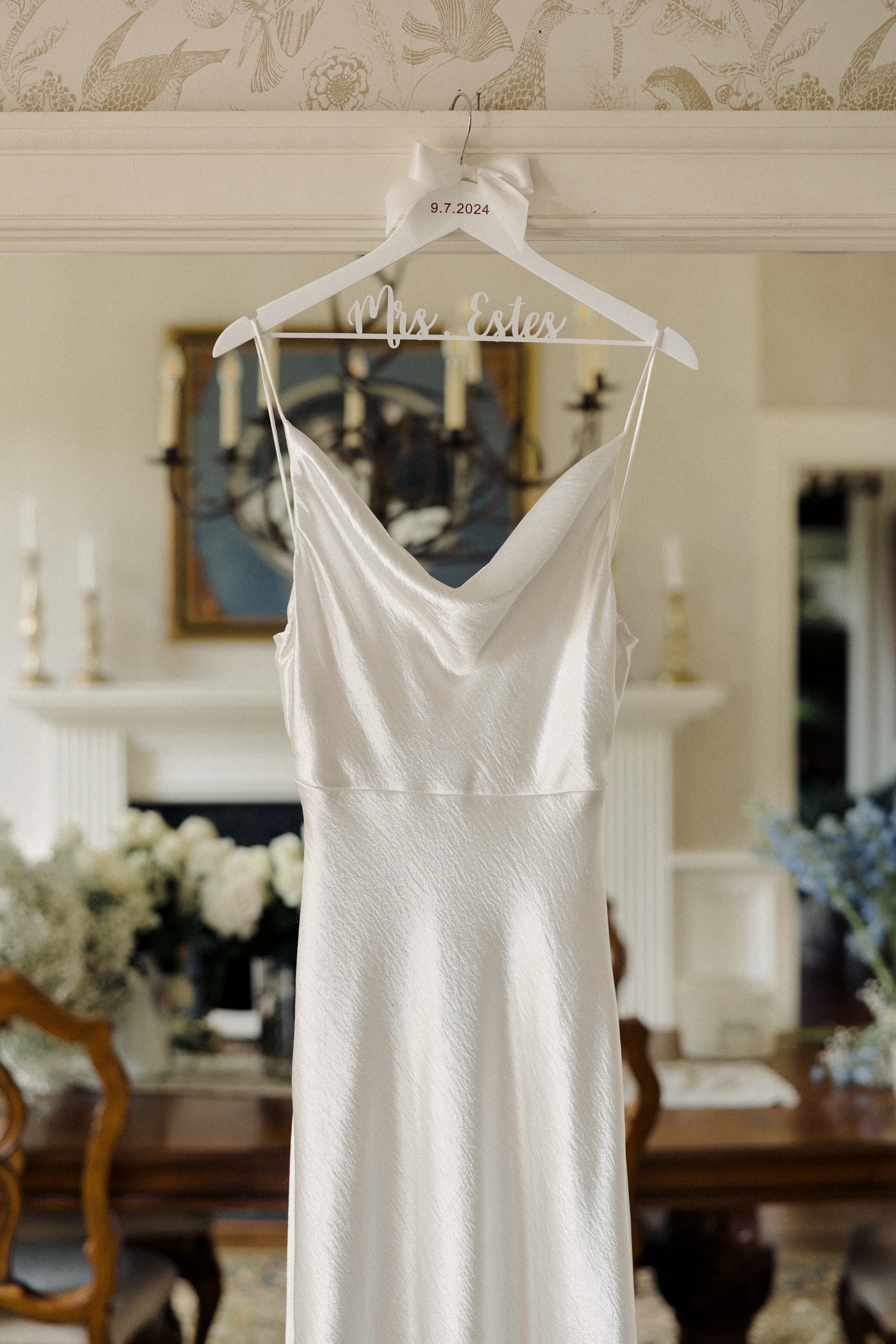 virginia-mountain-wedding-balcony-downs-4.jpg