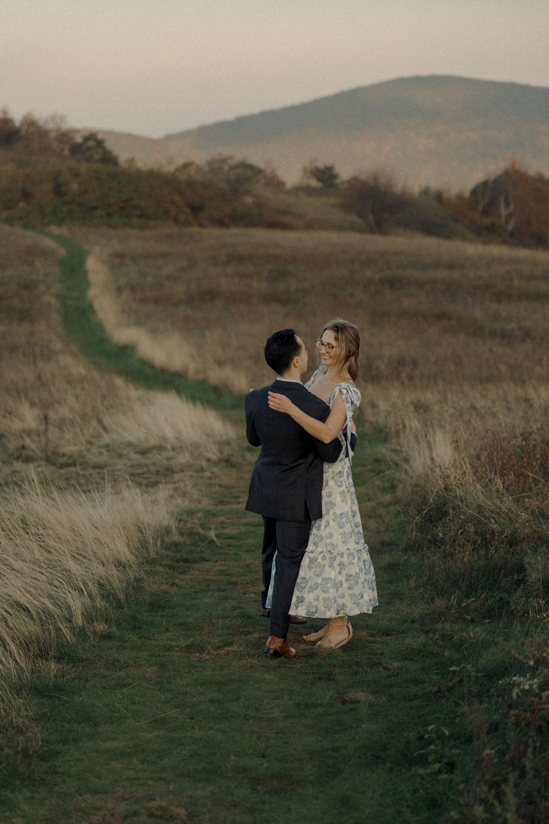 virginia-wedding-mountain-engagement-photo-session-37.jpg
