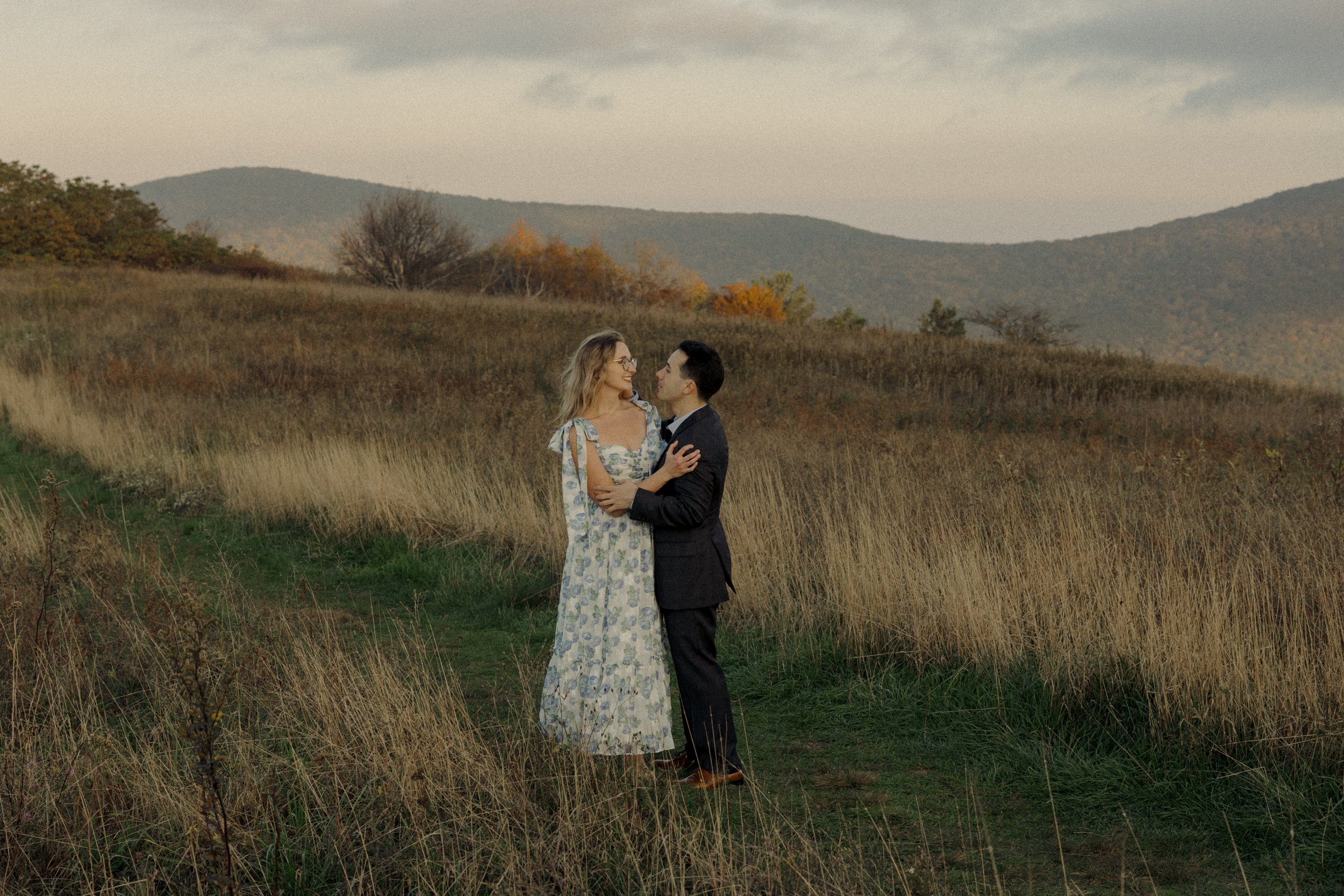 virginia-wedding-mountain-engagement-photo-session-35.jpg
