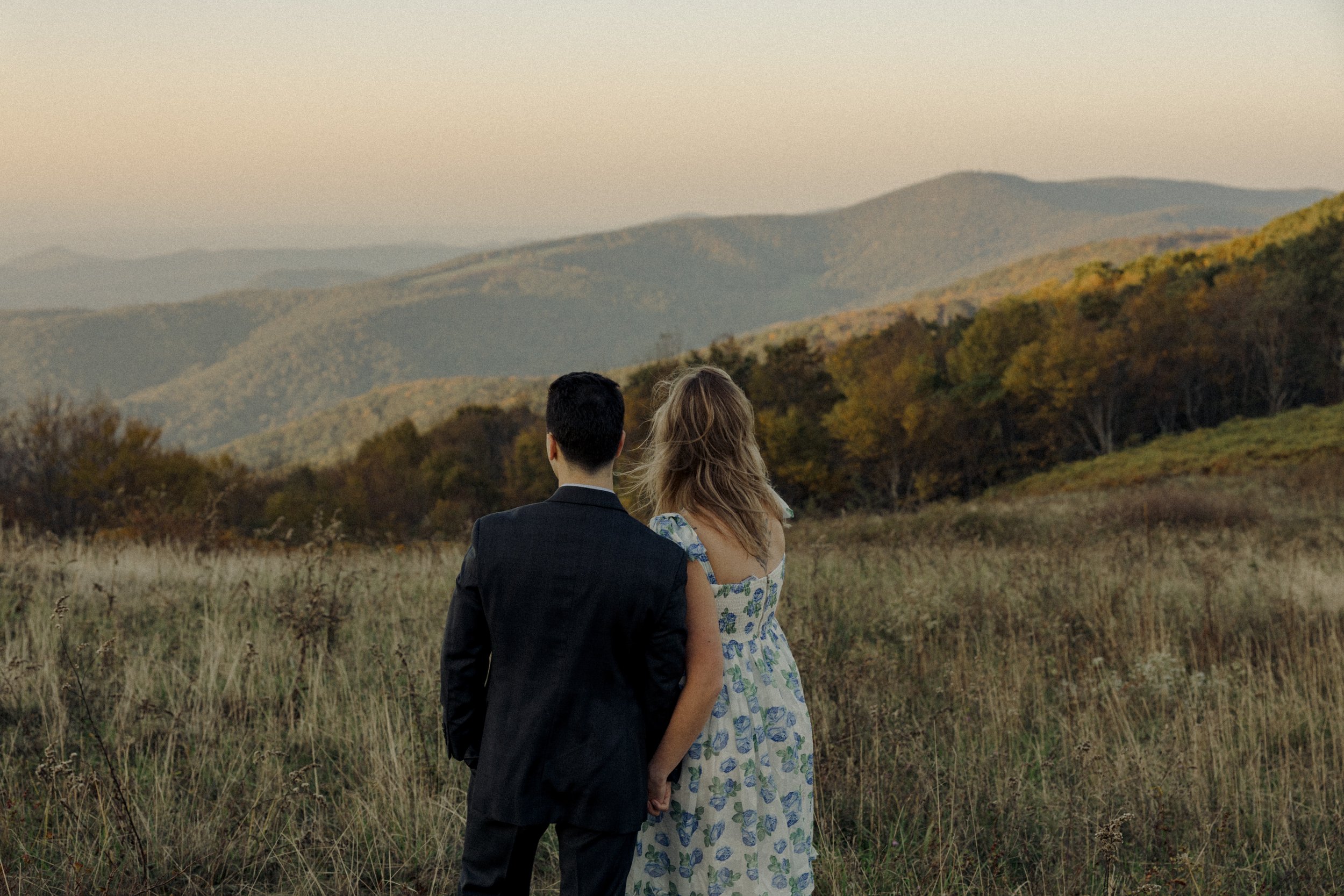 virginia-wedding-mountain-engagement-photo-session-30.jpg