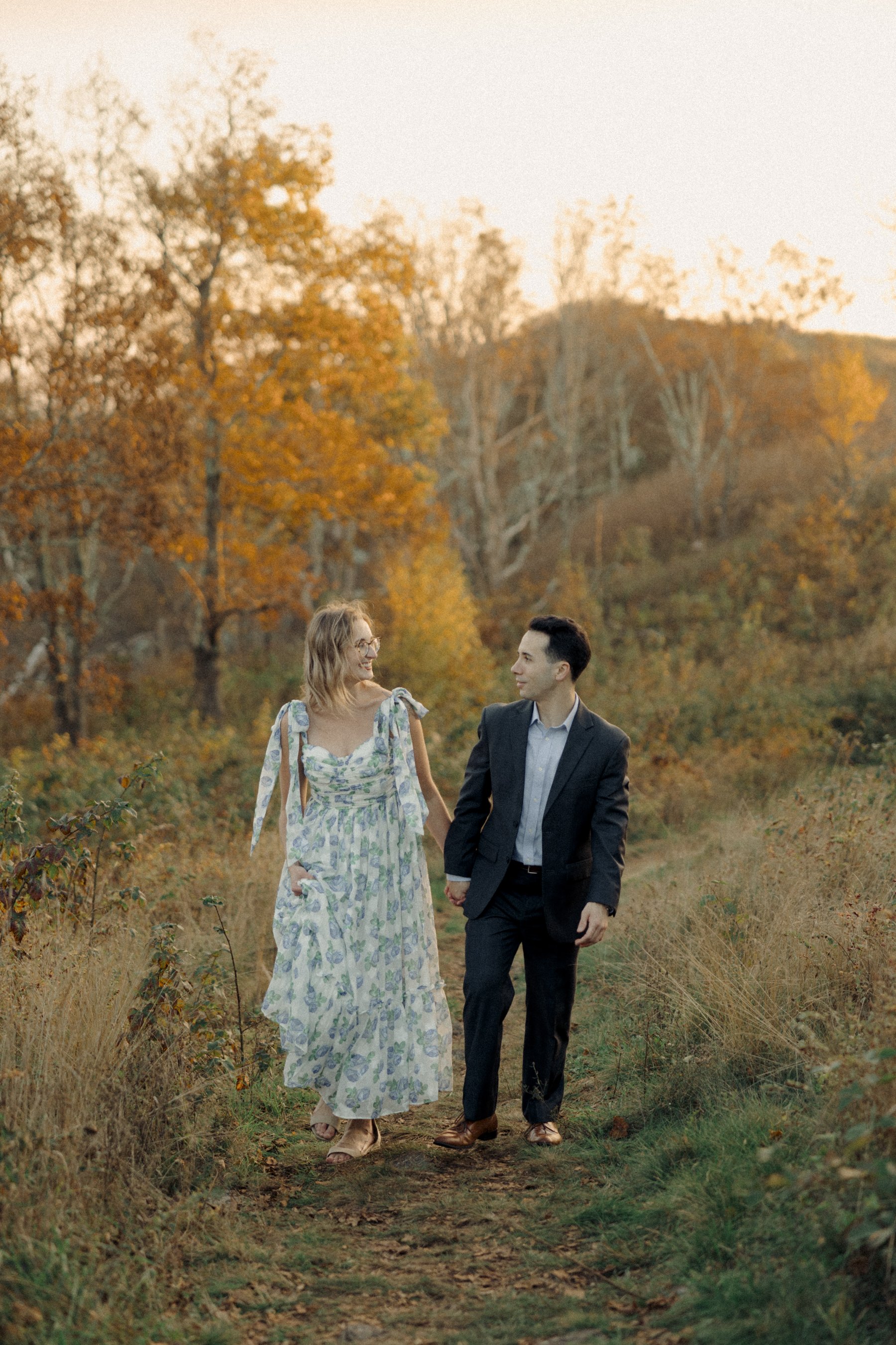 virginia-wedding-mountain-engagement-photo-session-44.jpg