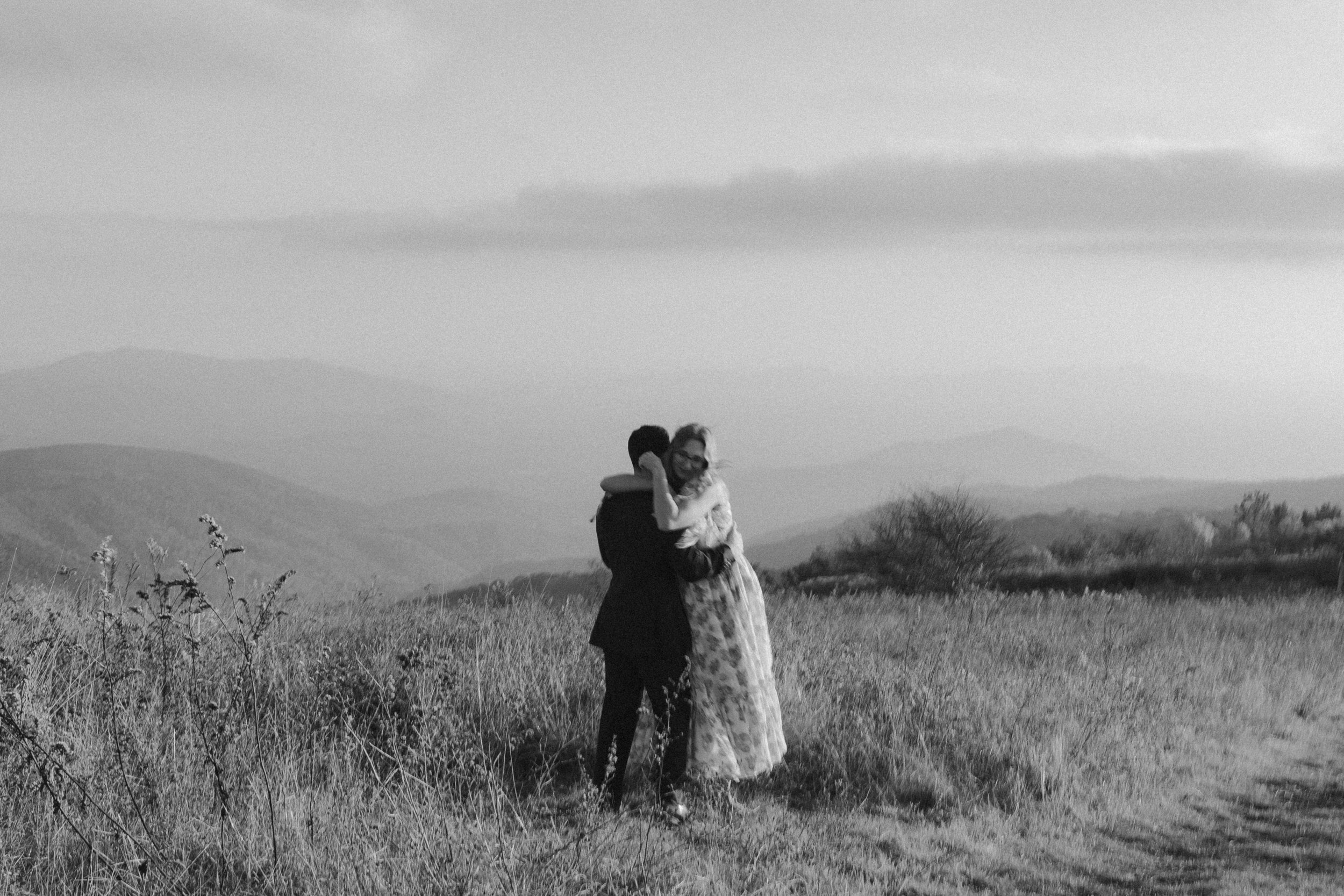 virginia-wedding-mountain-engagement-photo-session-16.jpg