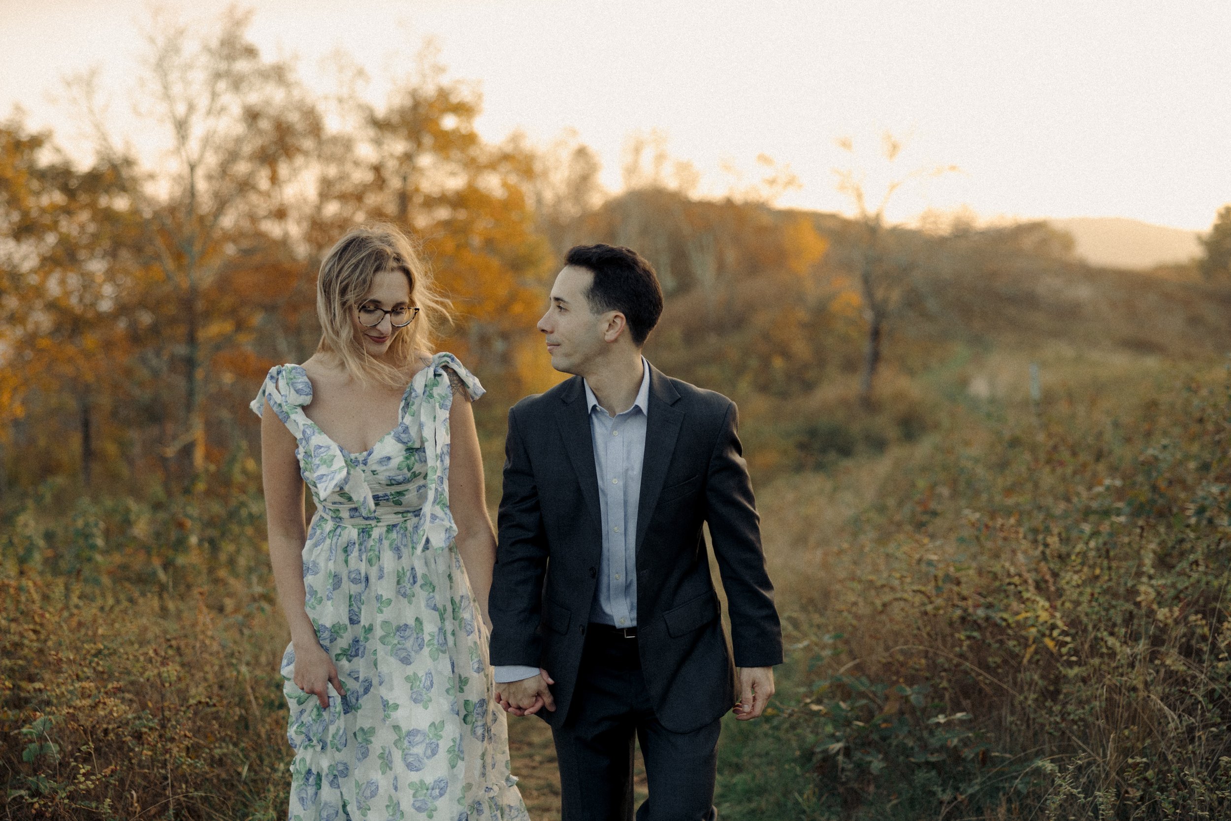 virginia-wedding-mountain-engagement-photo-session-45.jpg