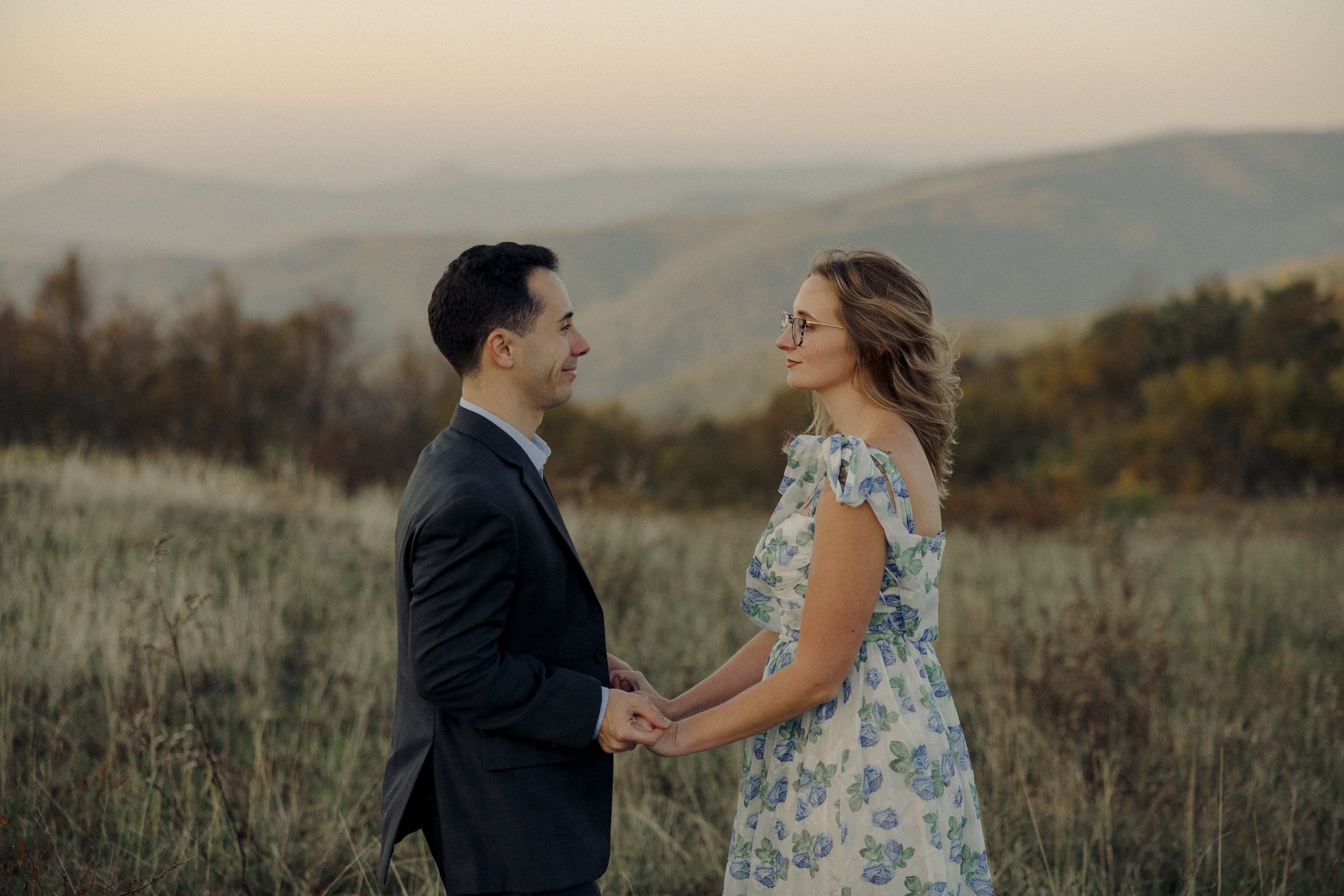 virginia-wedding-mountain-engagement-photo-session-27.jpg