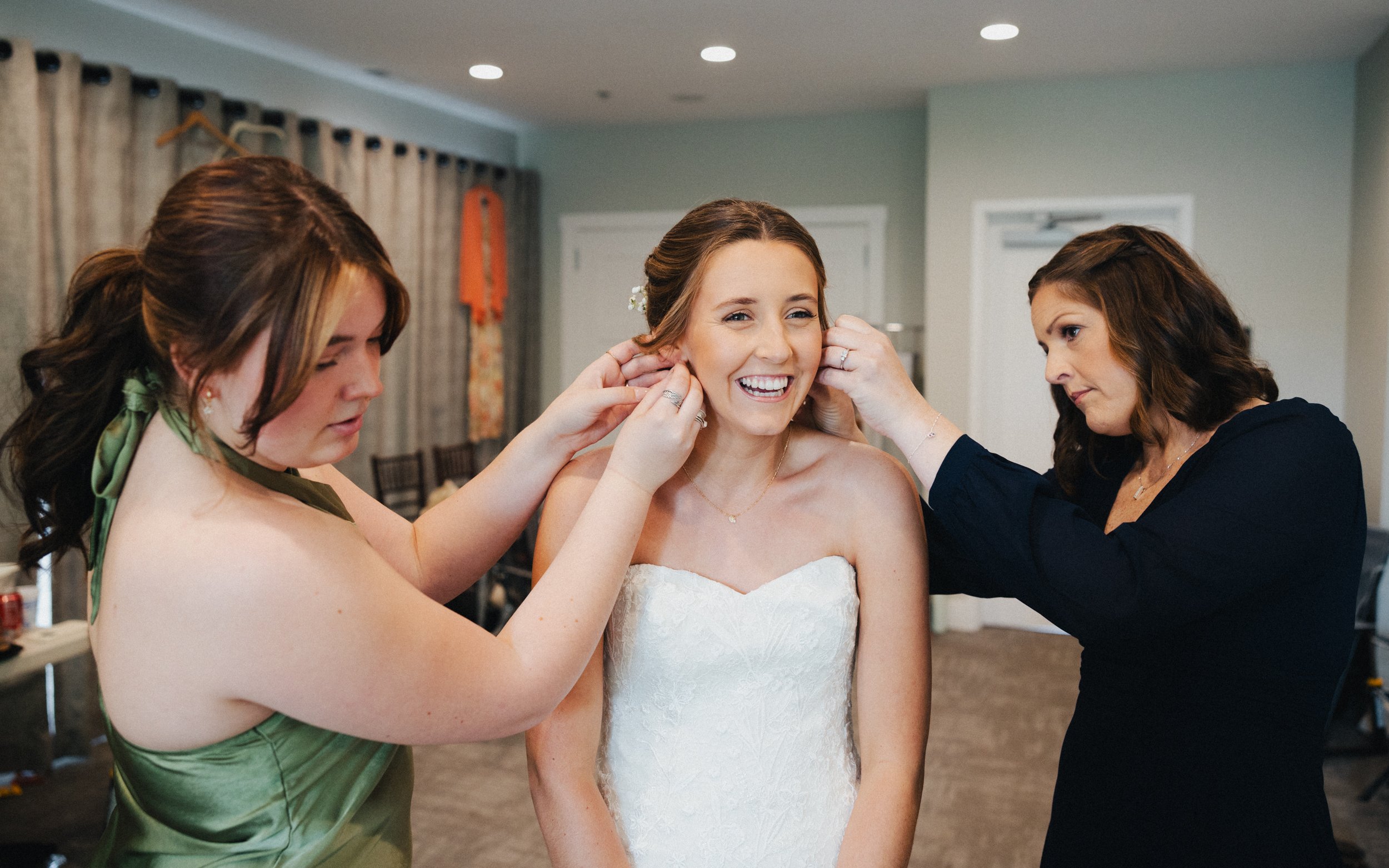virginia-beach-wedding-haley-josh-30.jpg