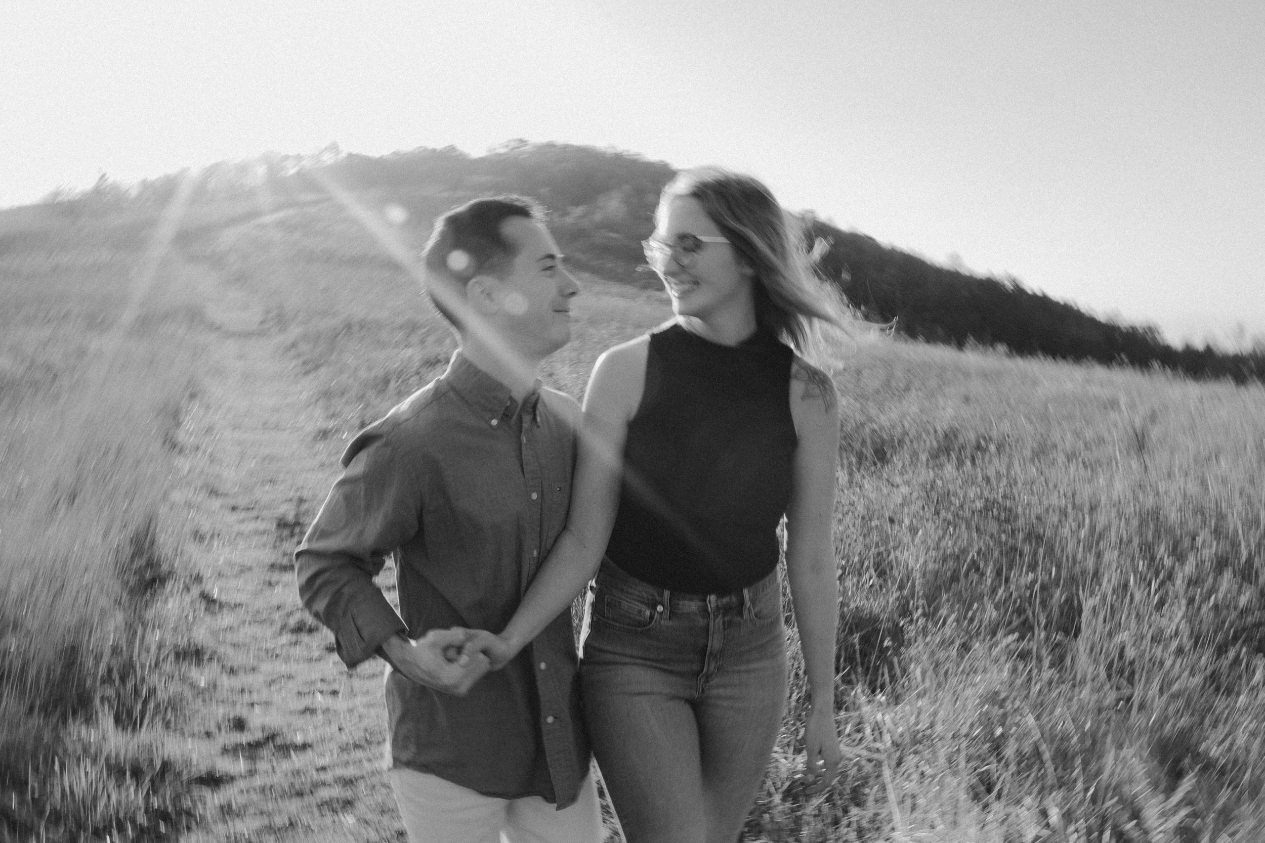virginia-wedding-mountain-engagement-photo-session-1.jpg