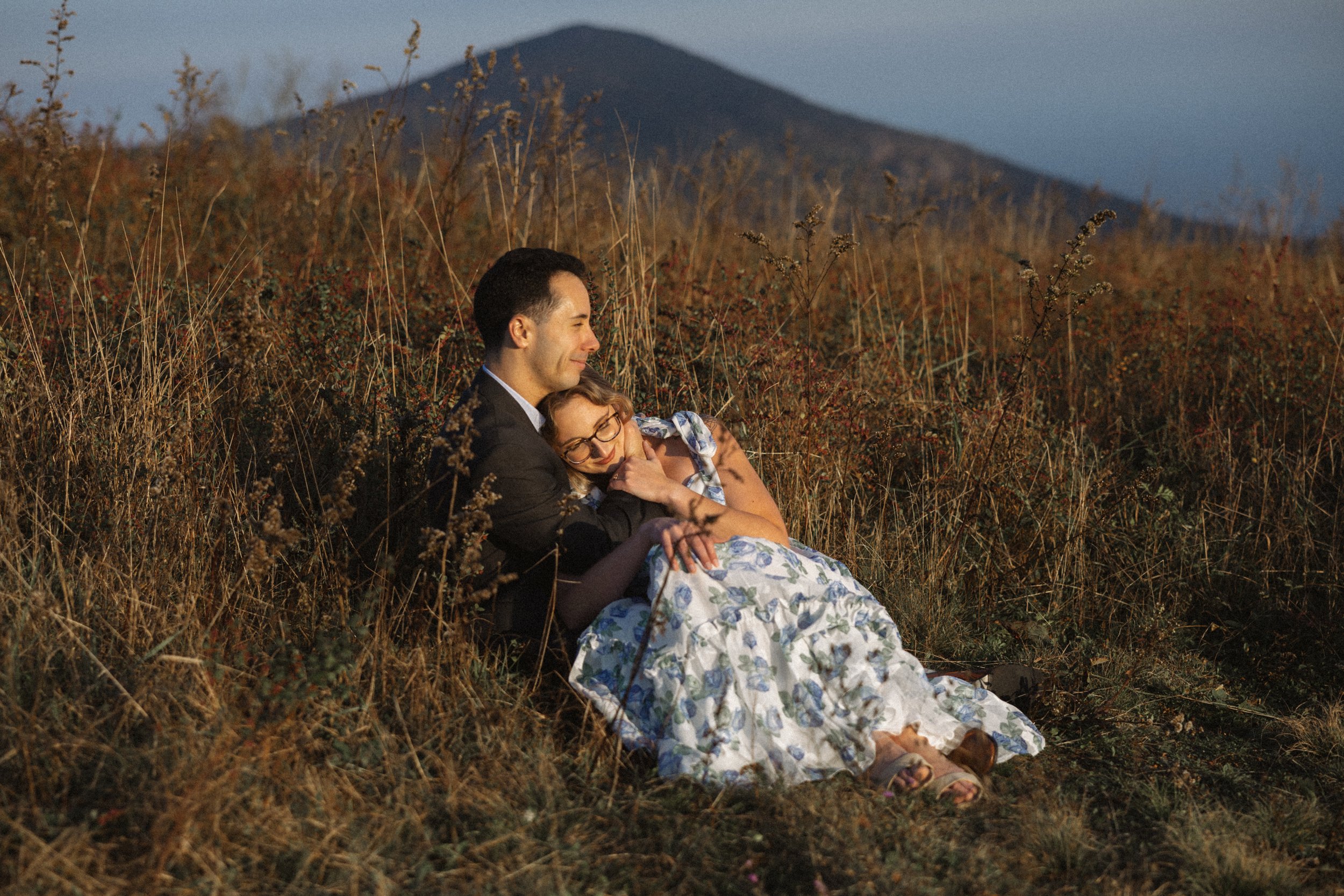 virginia-wedding-mountain-engagement-photo-session-19.jpg