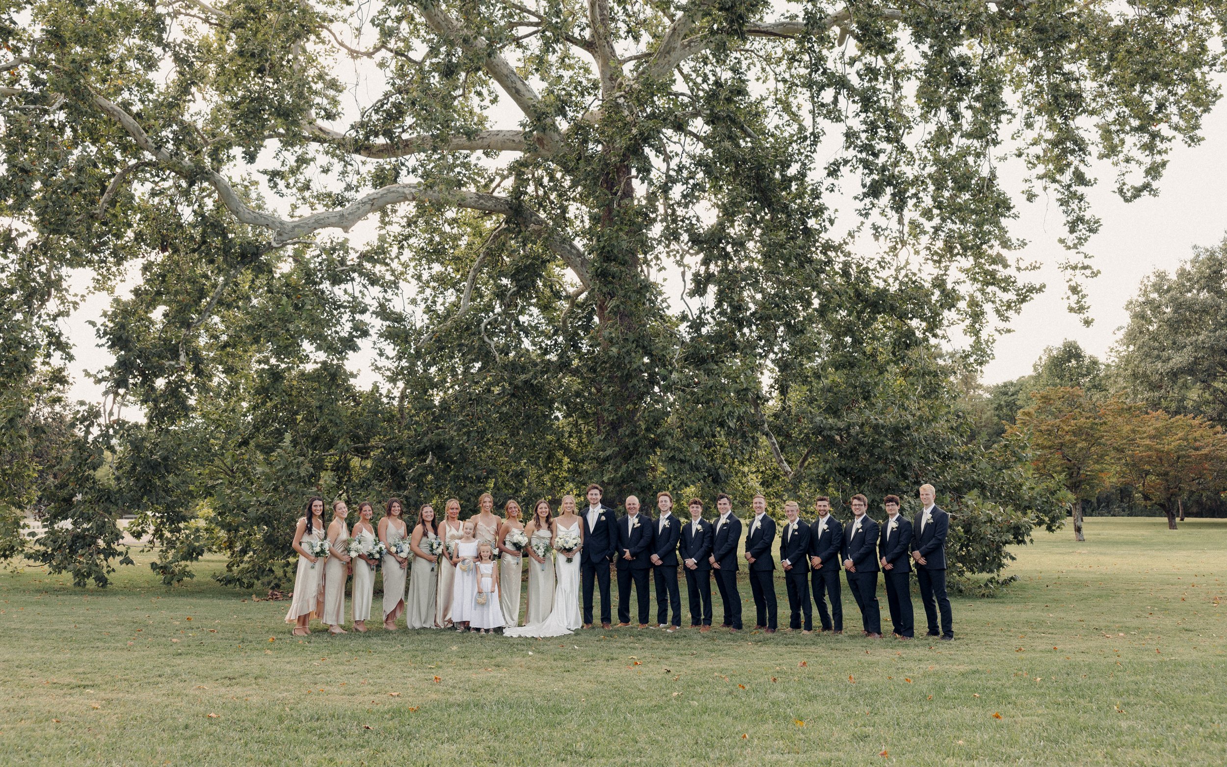 virginia-mountain-wedding-balcony-downs-31.jpg