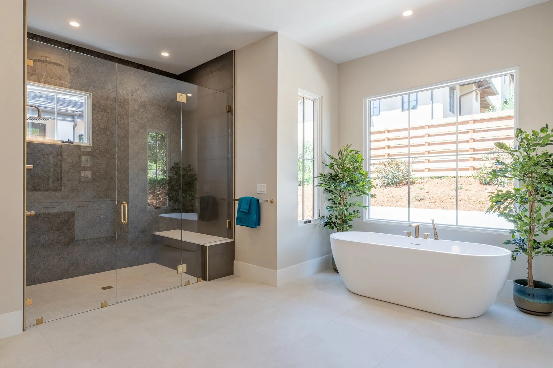 423_Estrella_D_Oro_Ave_109 web.jpg