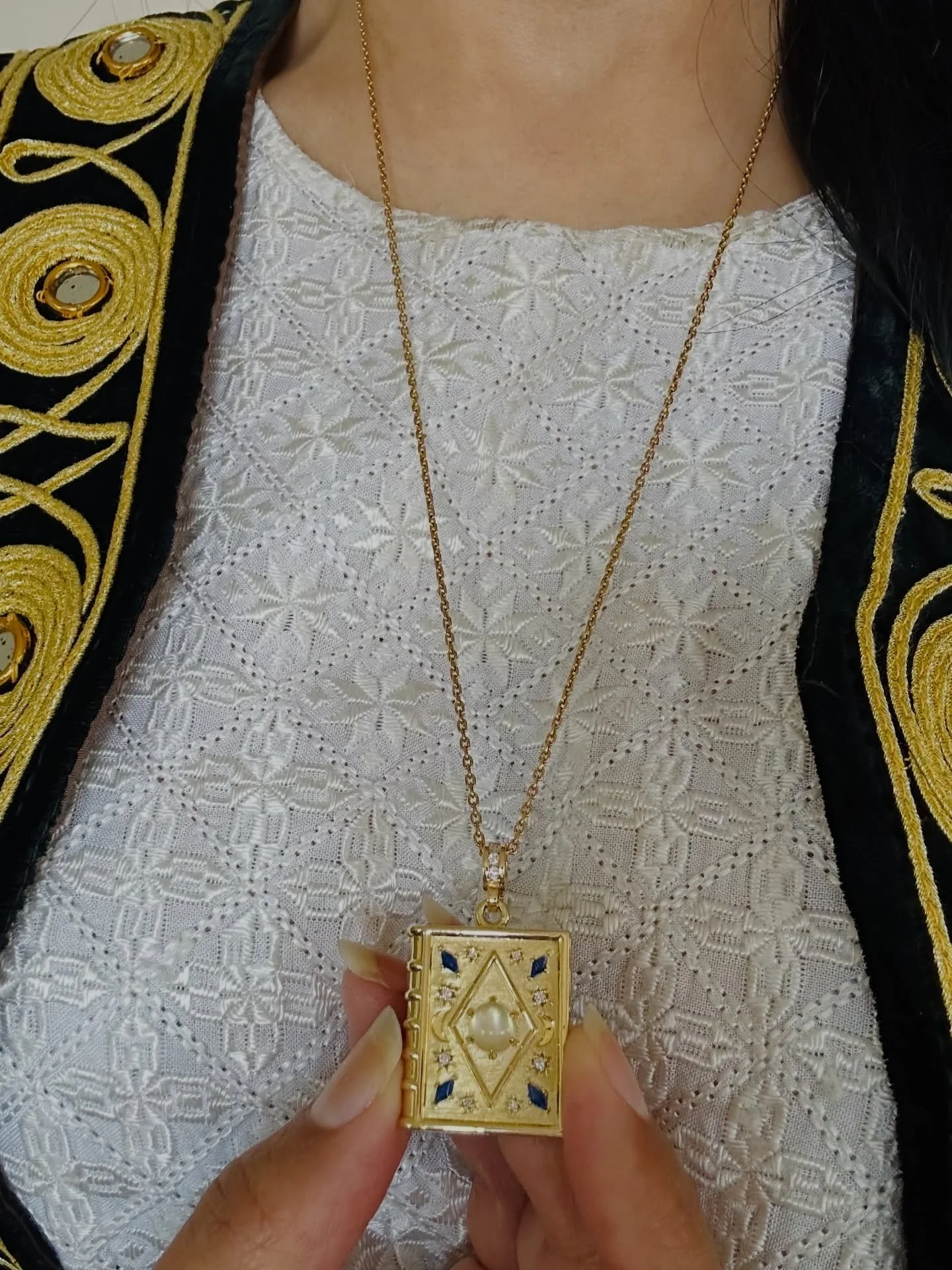 Maktub&mdash;(مكتوب) &ldquo;it is written&rdquo;. The Islamic concept that everything we experience has already been written and yet, we have complete free will in our actions and choices.✨

Our Maktub pendant is a tangible actualization of that tens