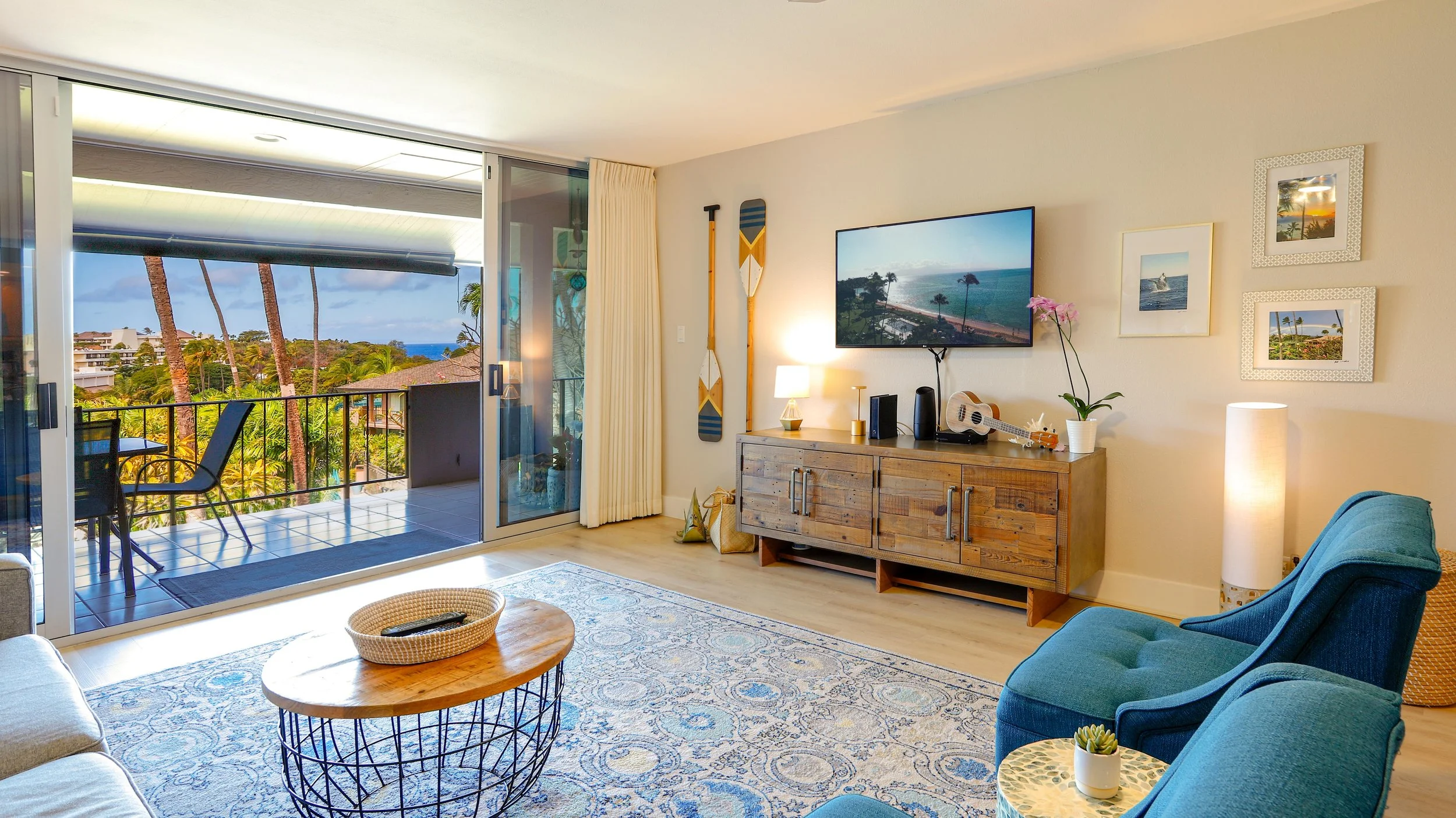 03_B202_Living Room_04_.jpg