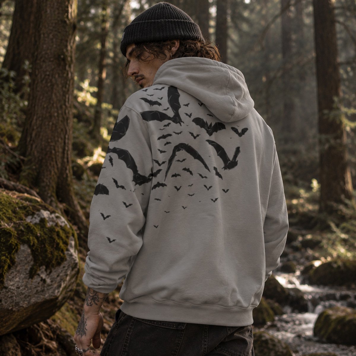 bat_sweatshirt_3.jpg