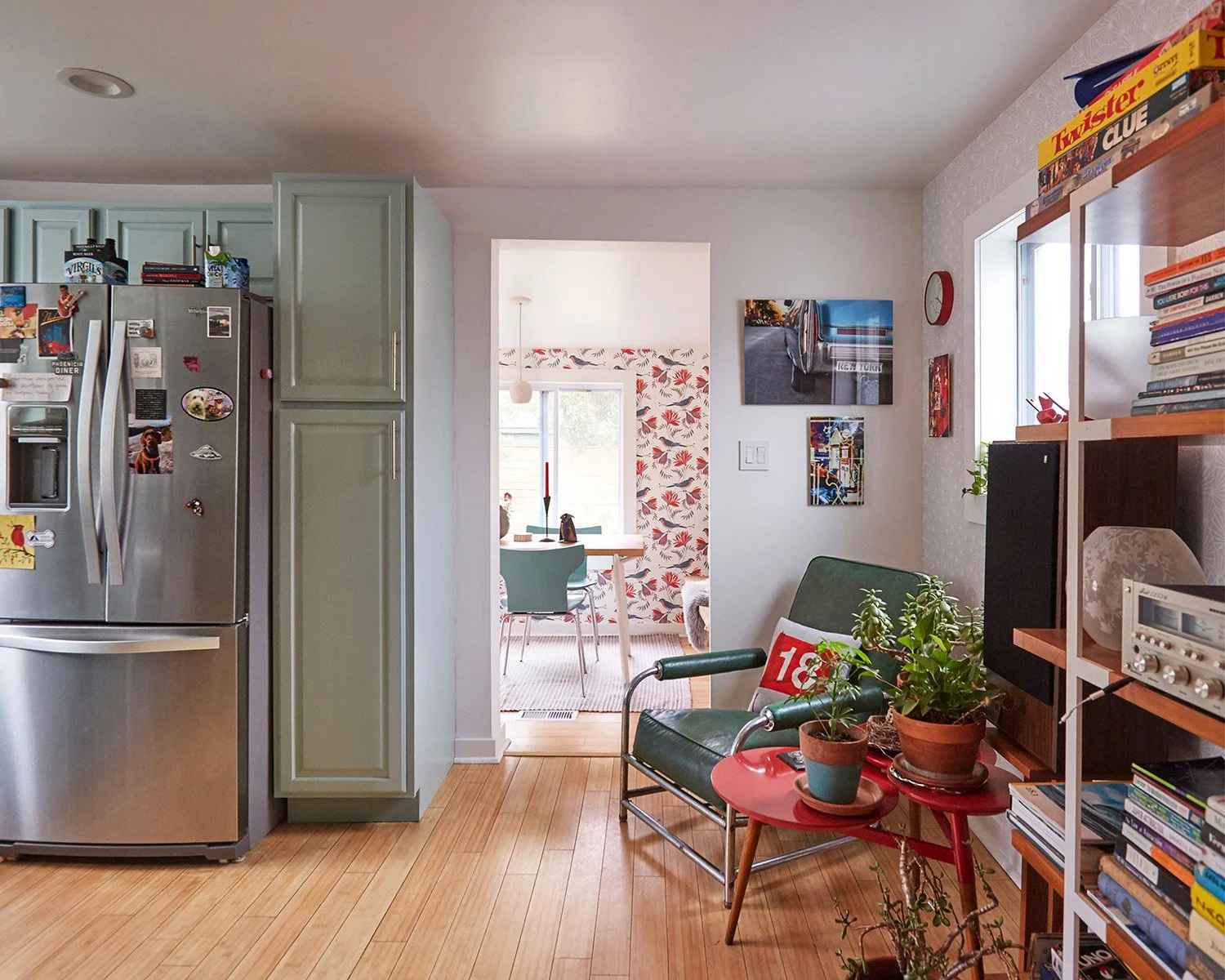 hudson-valley-design-lovers-retreat-vintage-lounge.jpg