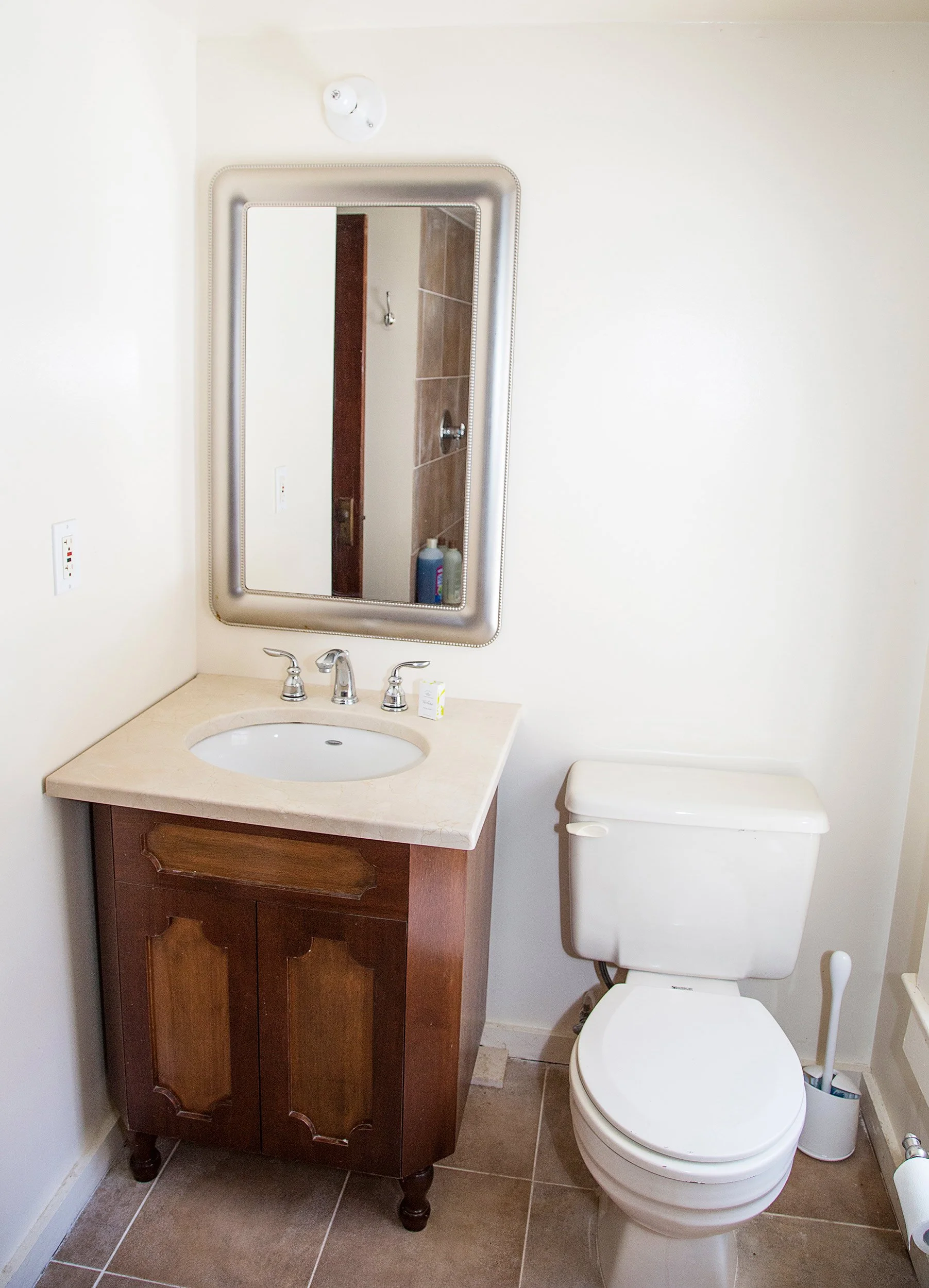 bathroombefore_kellyrd.jpg