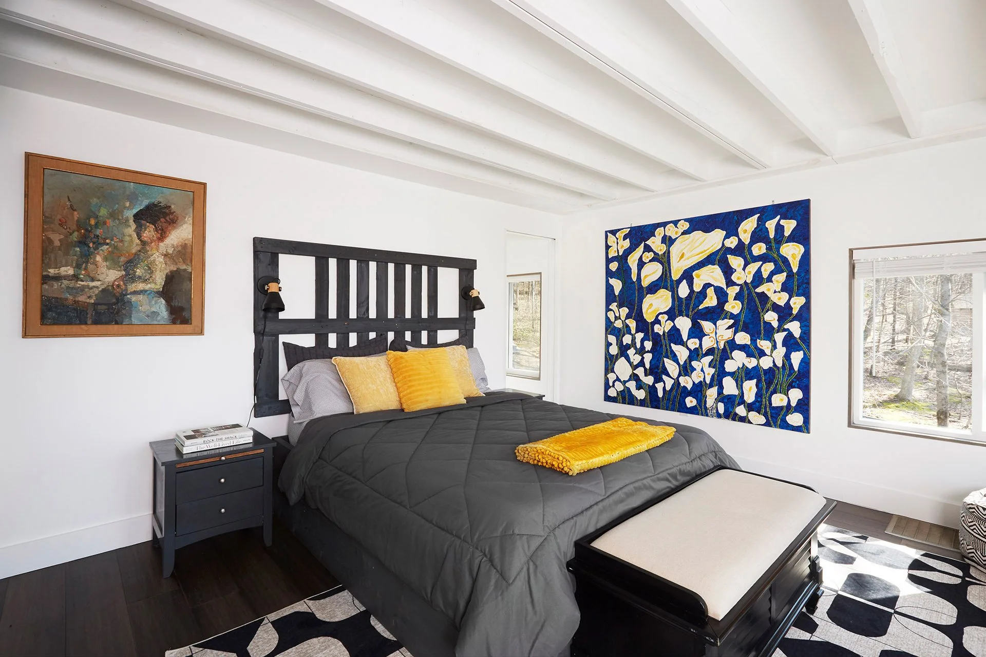 Stylish-mountain-house-reservoir-views-bedroom1-angle.jpg