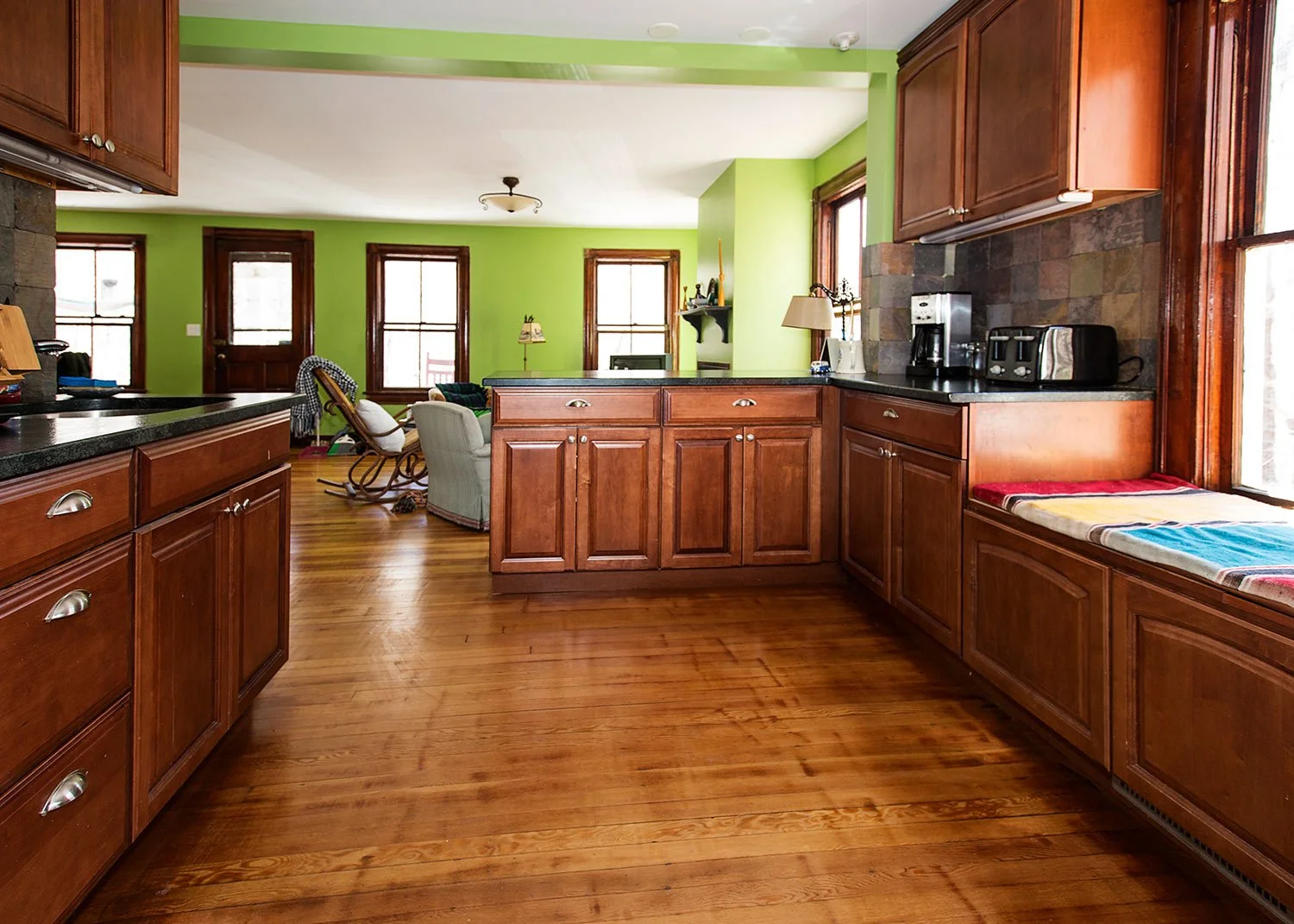 spacious-phoenicia-farmhouse-with-mountain-views-kitchen-2.jpg