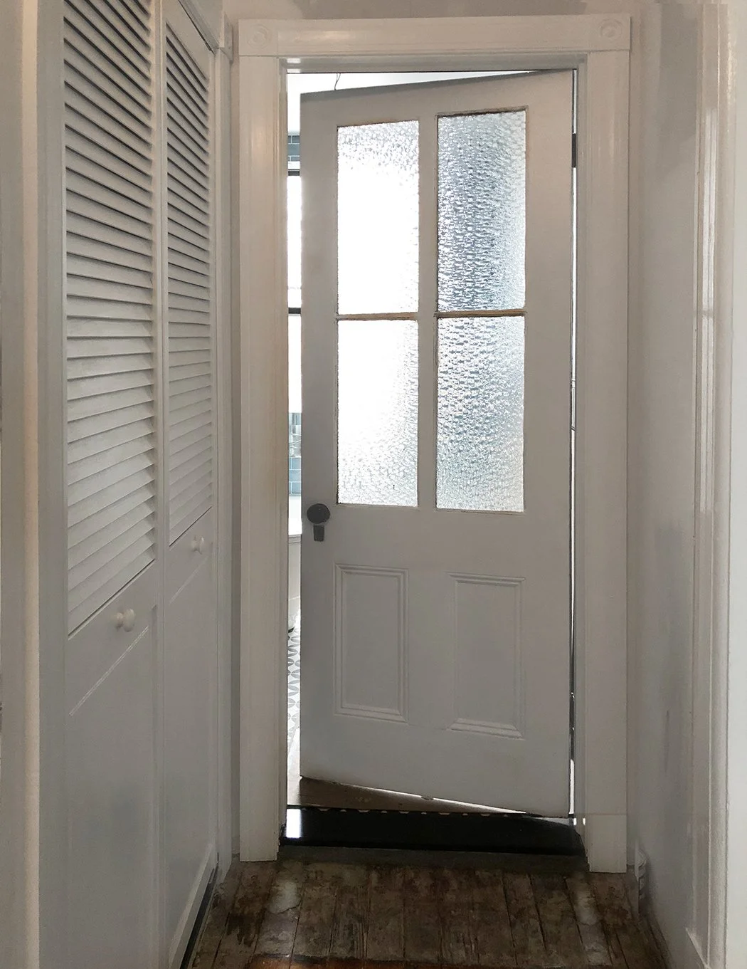 macd2midrenobathroomdoor.jpg