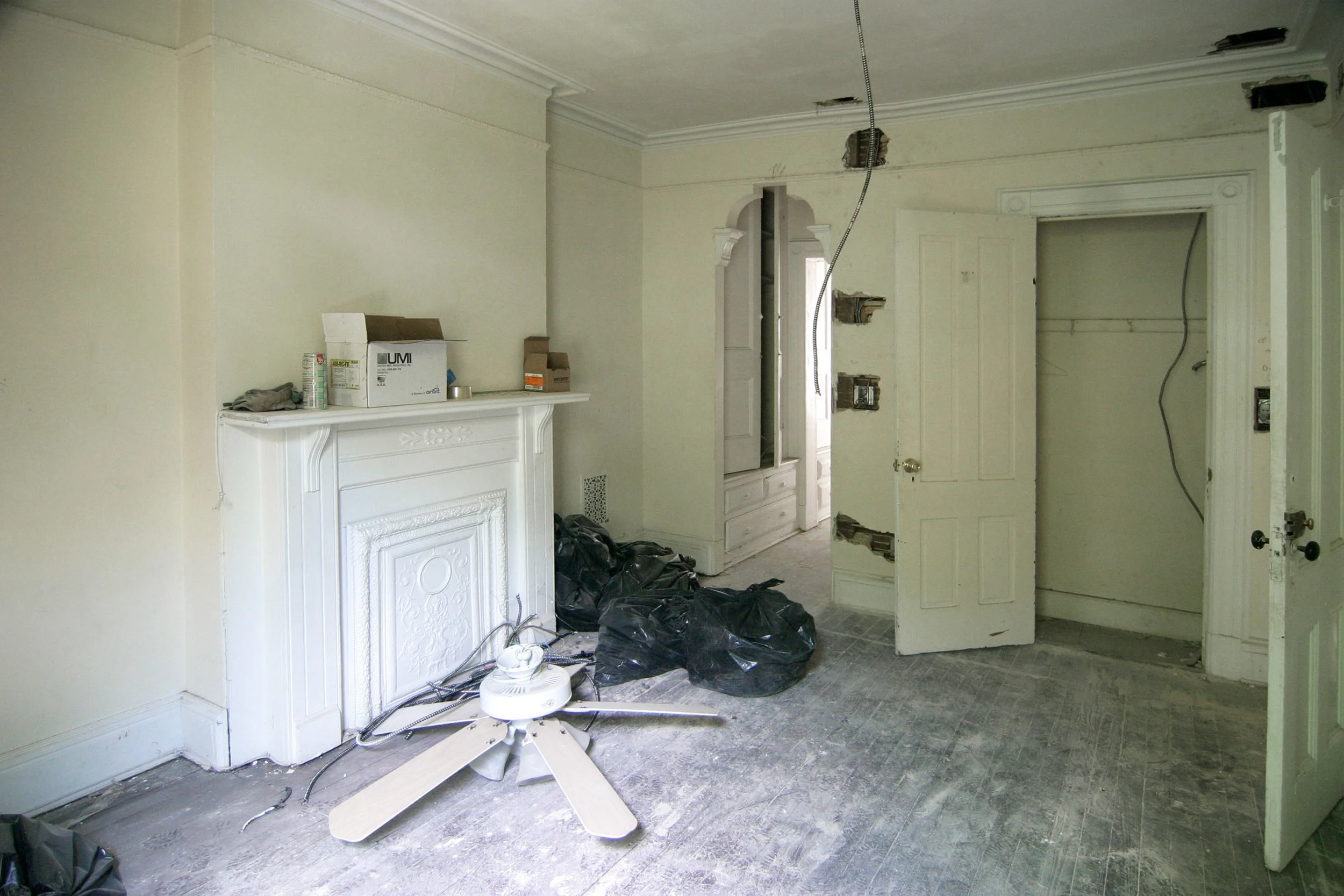 bedroom2011elect.jpg