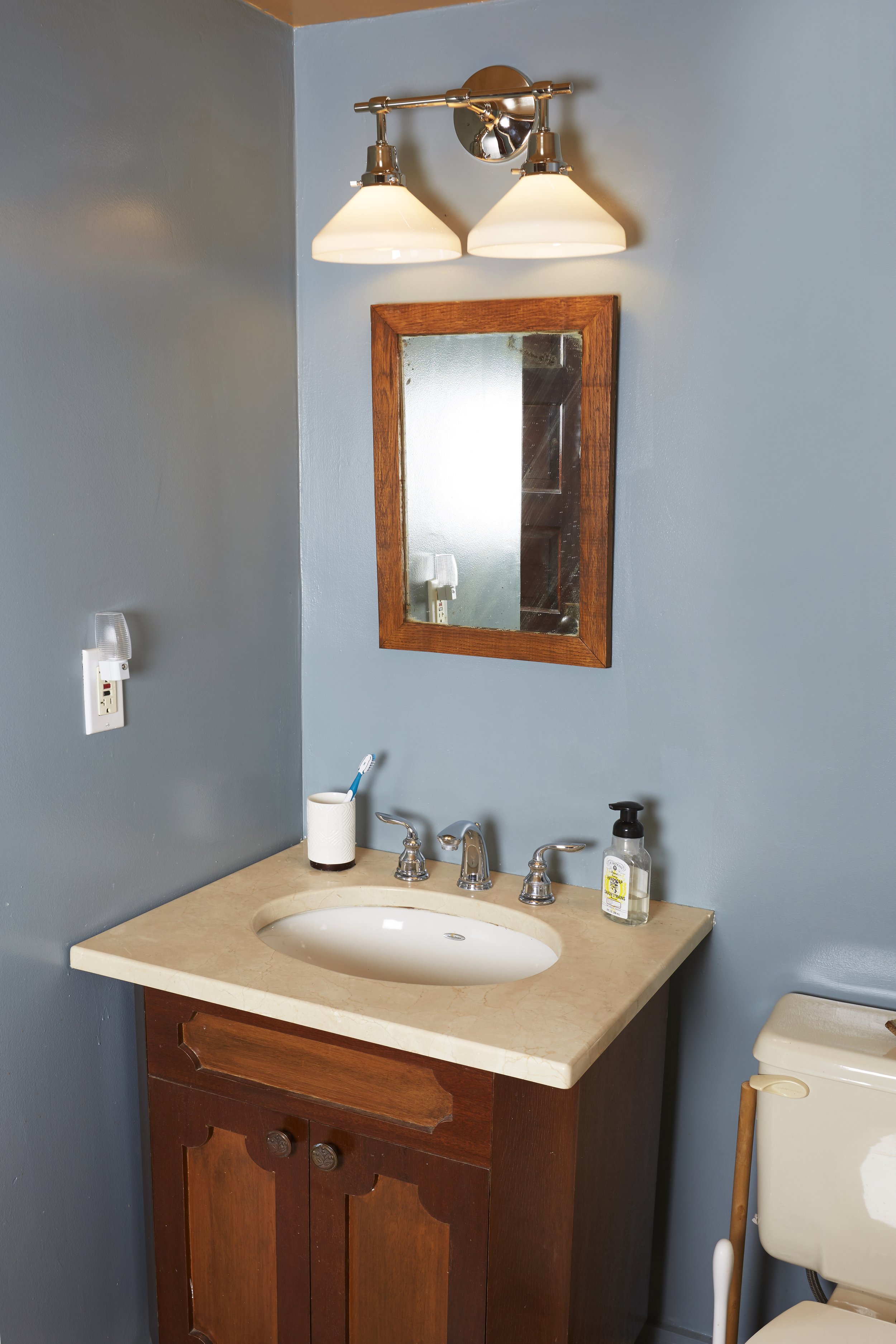 bath2mirror.jpg