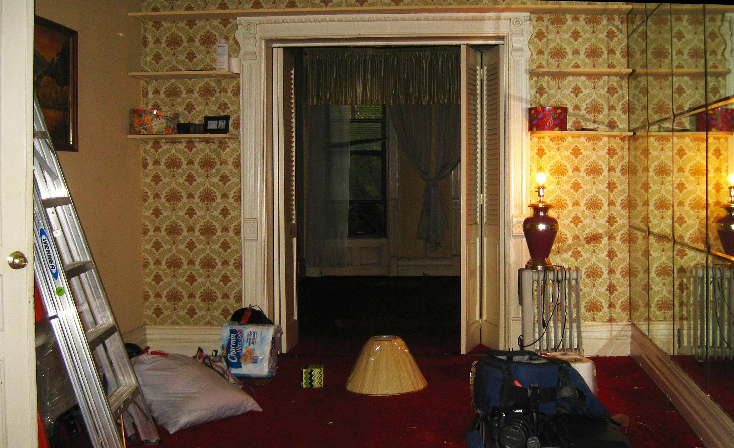 predemolivingroom.jpg