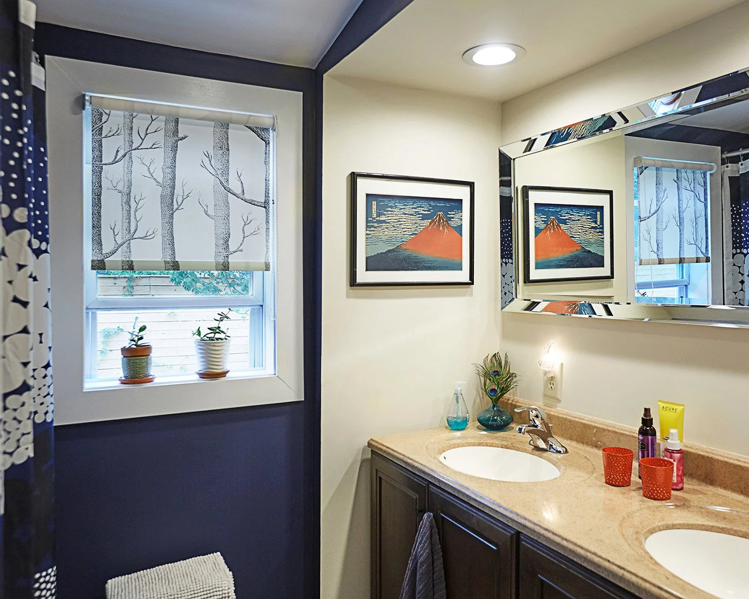 hudson-valley-design-lovers-retreat-bathroom-1.jpg