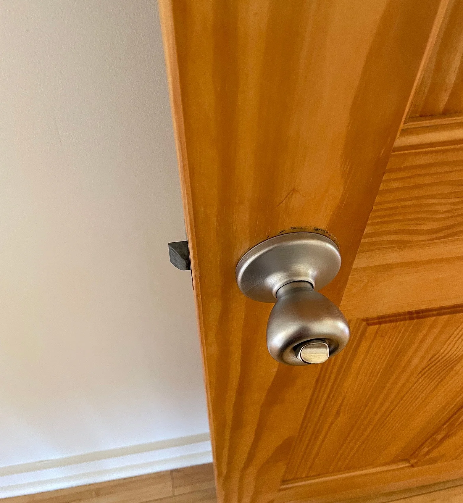 crimsonprojectgallery1_olddoorknob.jpg
