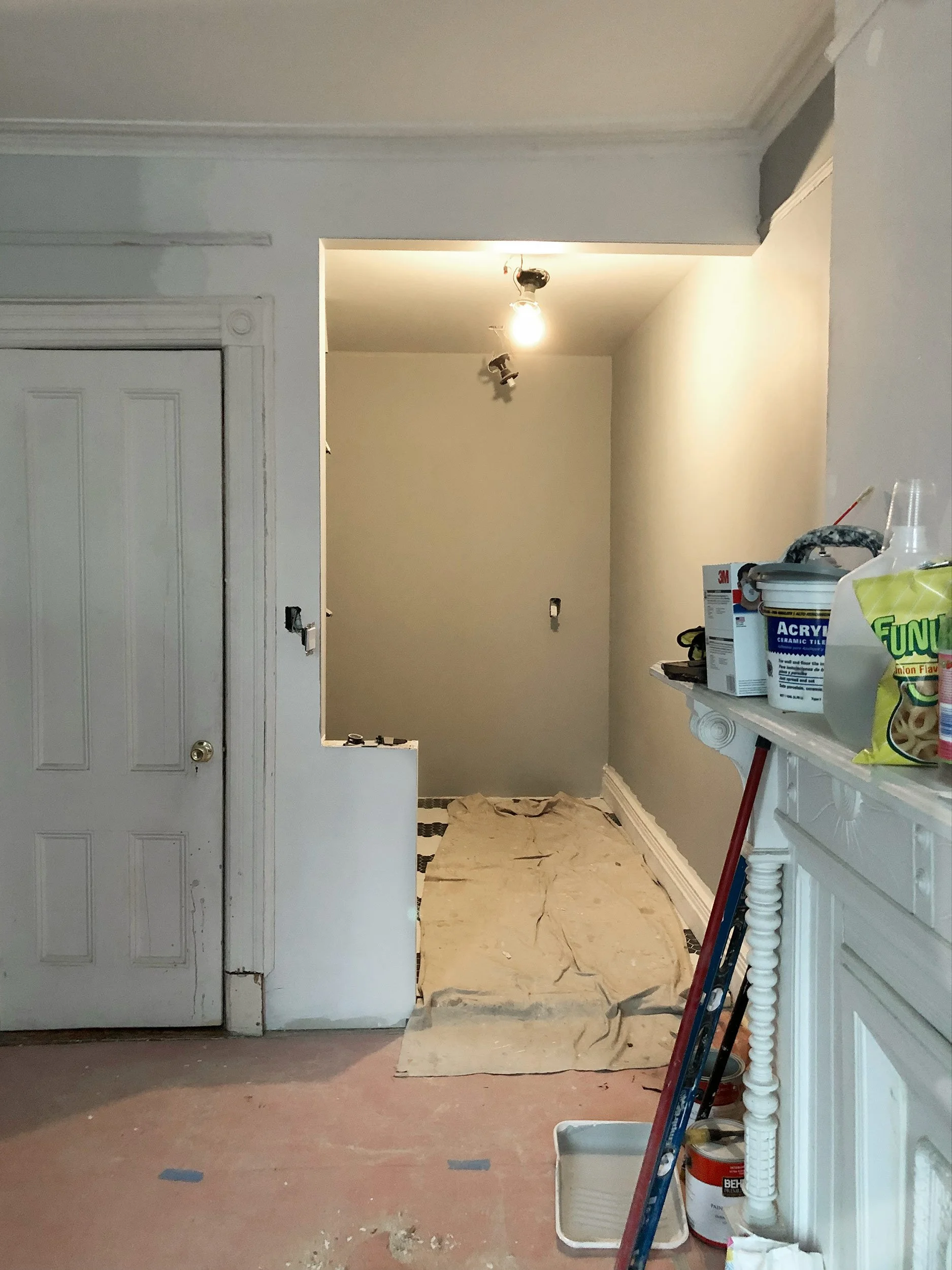 kitchenmidway.jpg