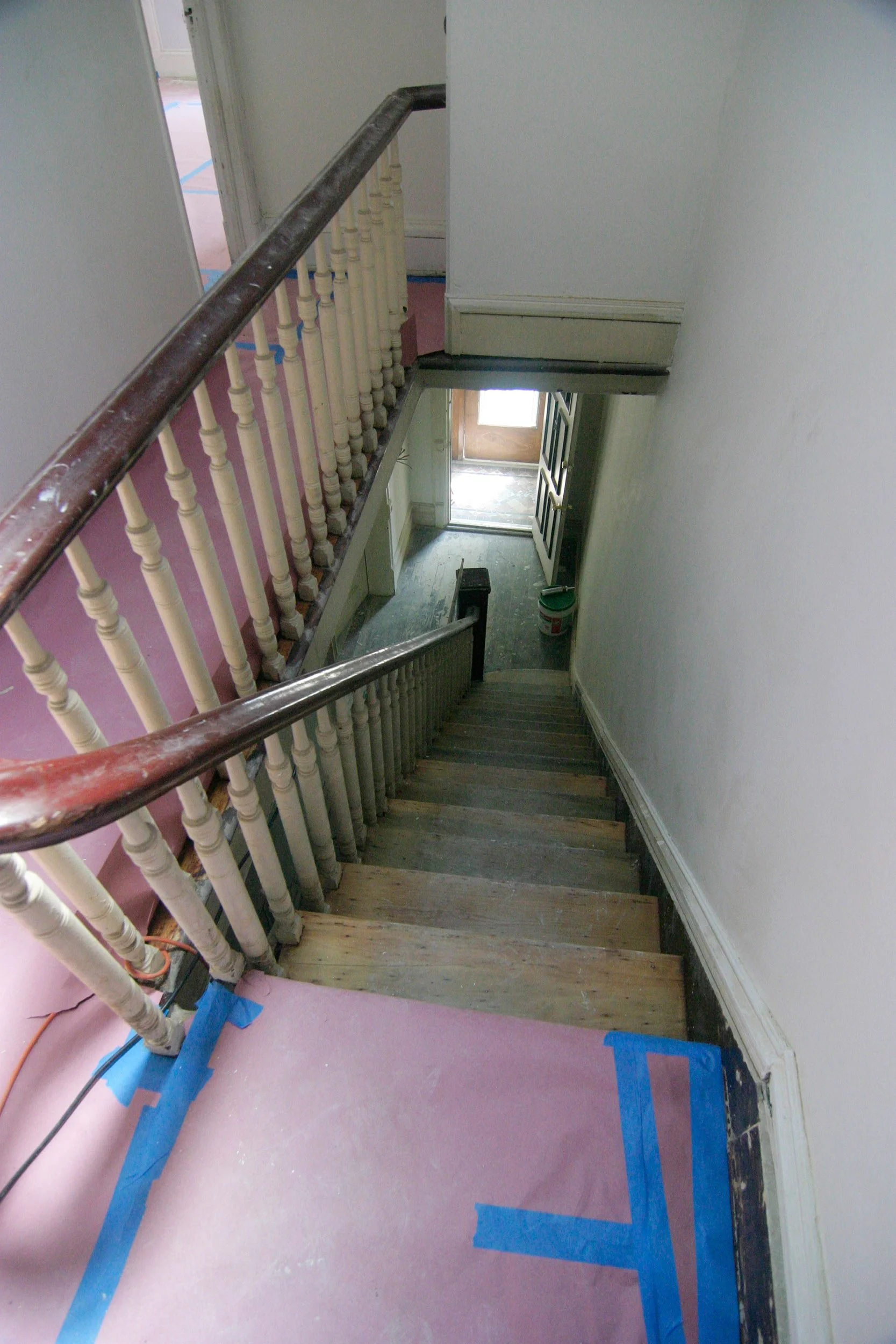 hallwaymidreno2011.jpg