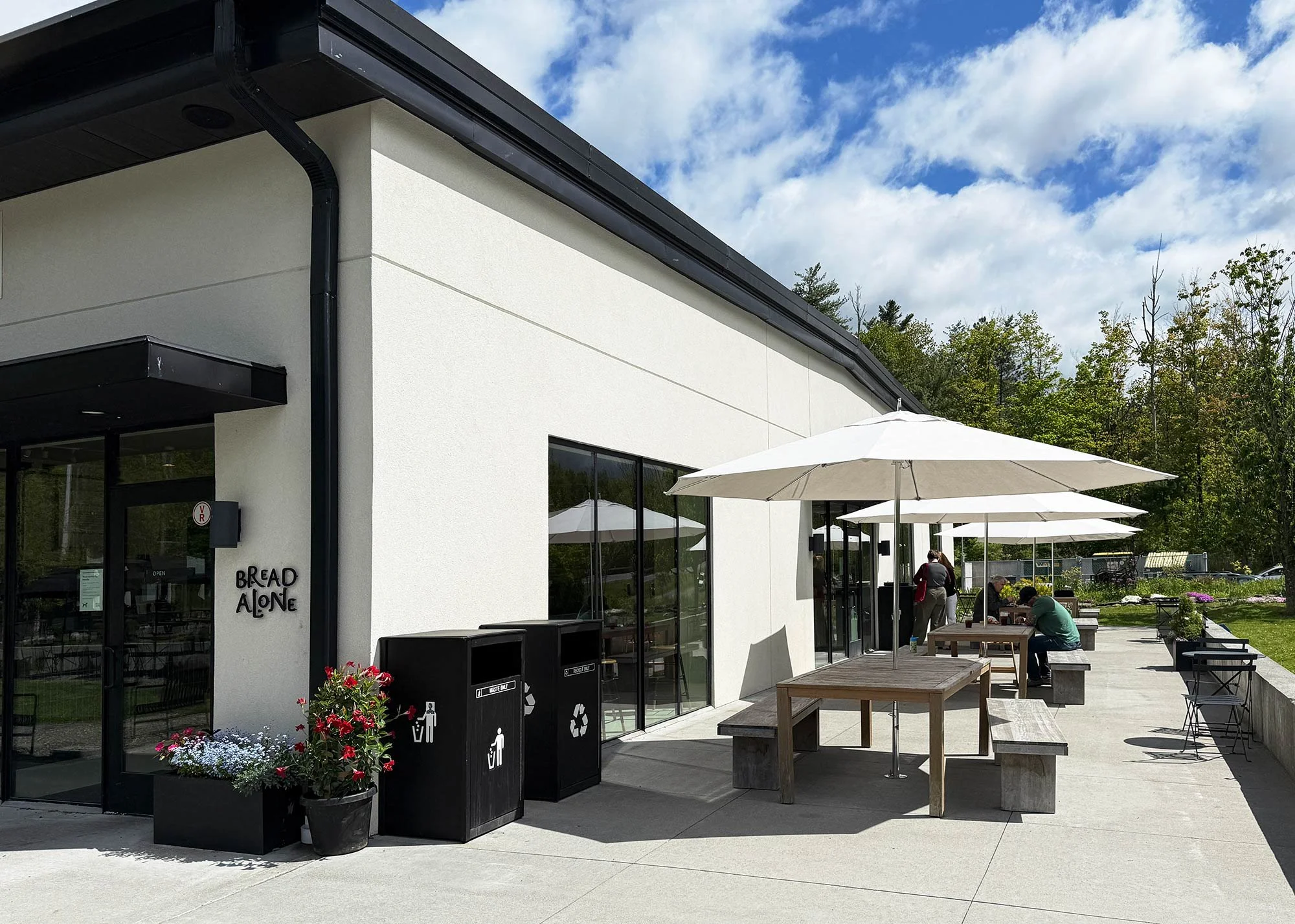 catskills-bread-alone-patio-boiceville.jpg