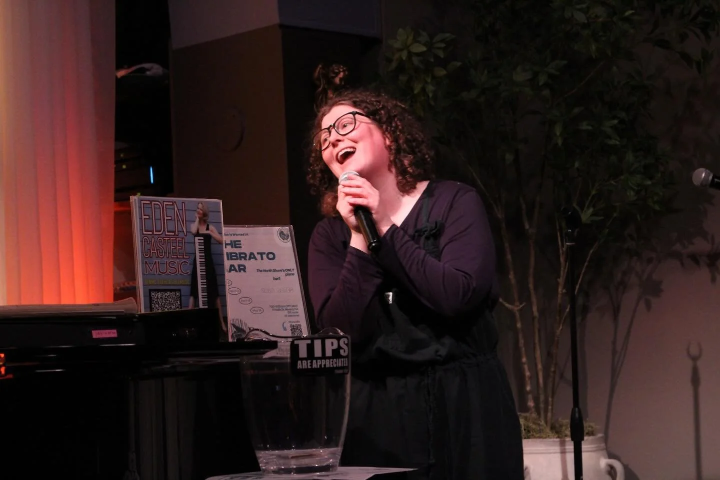 Per usual we have a whole backlog of posting to do from our artistic ventures of the last few months. Here&rsquo;s a couple of photos taken at a wonderful concert we saw at Club Cafe with @edencasteelmusic and @kimlamoureuxvoice . The theme was perfo