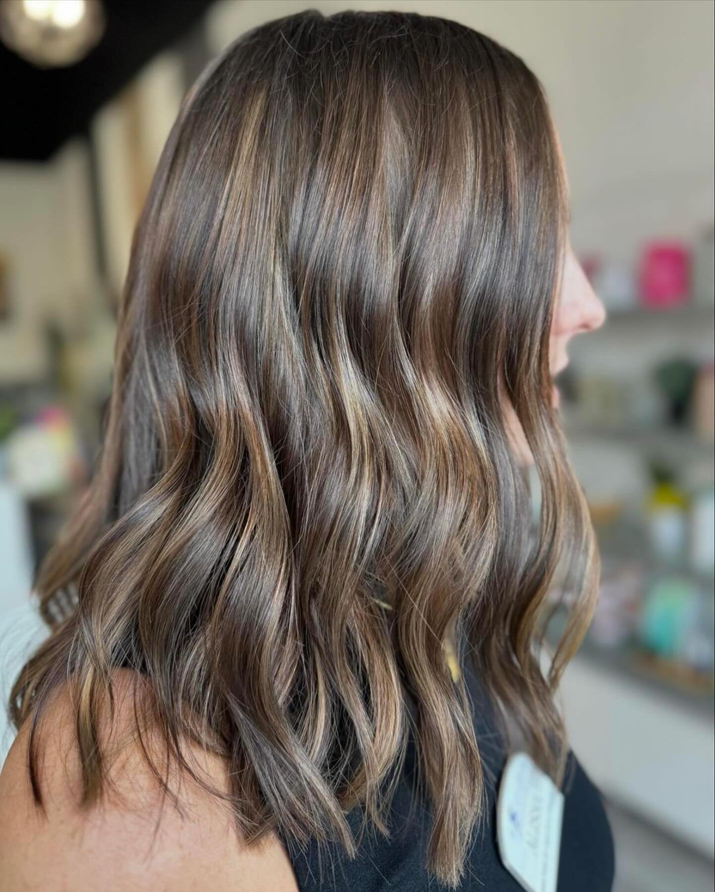 Kissed by the sun 🌞 

Transform your look with a touch of luxury. Call or book today and reach your hair goals with Isabella at our Fort Worth location! 

#HairGoals #HairInspo #HairStyle #HairFashion #HairLove  #HairStylist #HairOfTheDay  #HairEnvy
