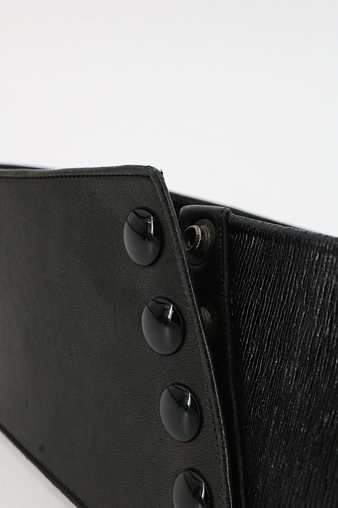 2470B1F9-E731-44F7-927F-C548227A43D3