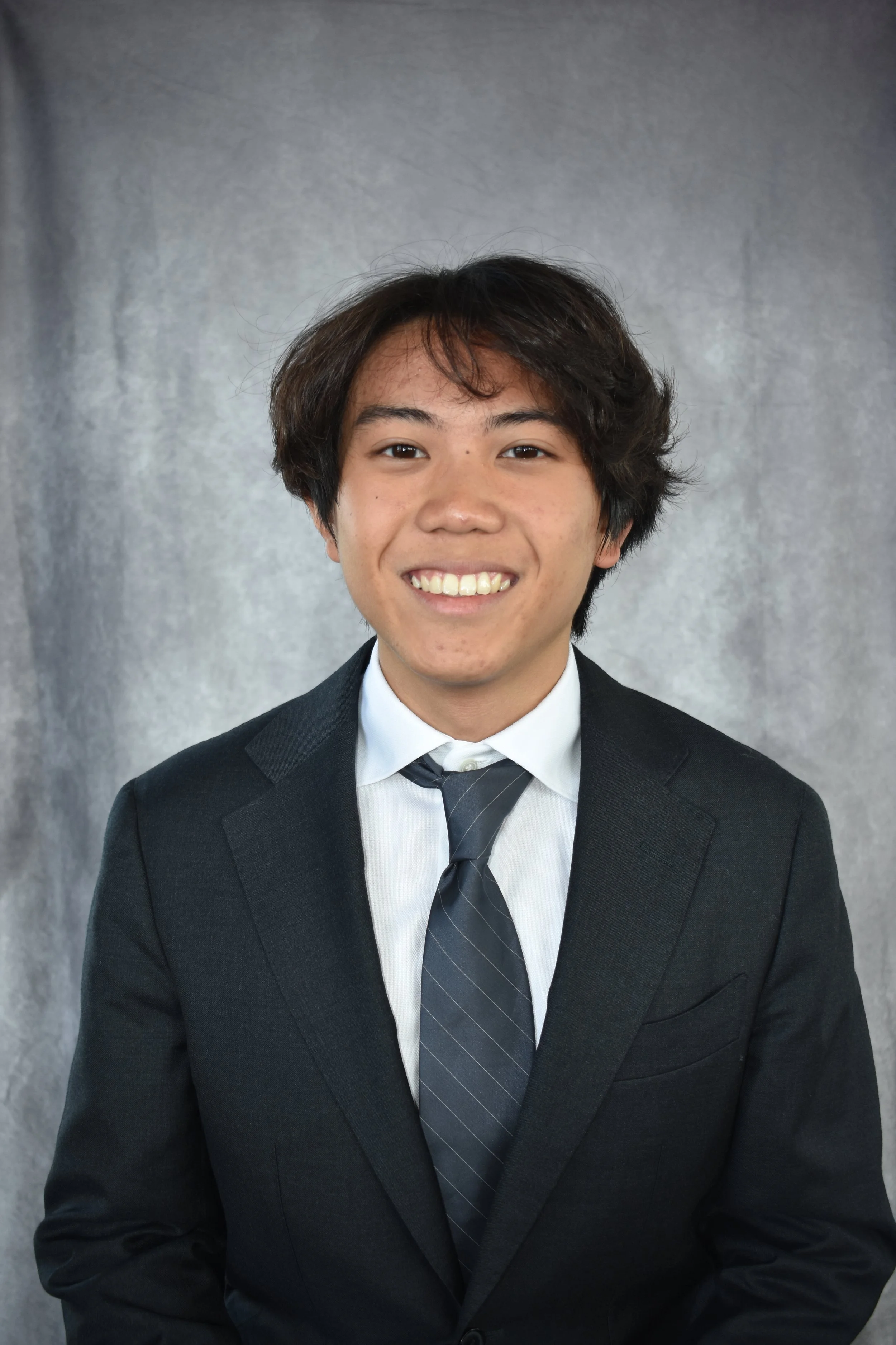 Kevin Chung (he/him)  
Hometown: Queens, NY
  
Interests: Running, Squash, Exploring restaurants (Beli user), Cooking, Binging TV shows
  
School: College of Arts and Sciences  
Graduation Year: 2028  
Major: Economics   
Professional Interests: Cons