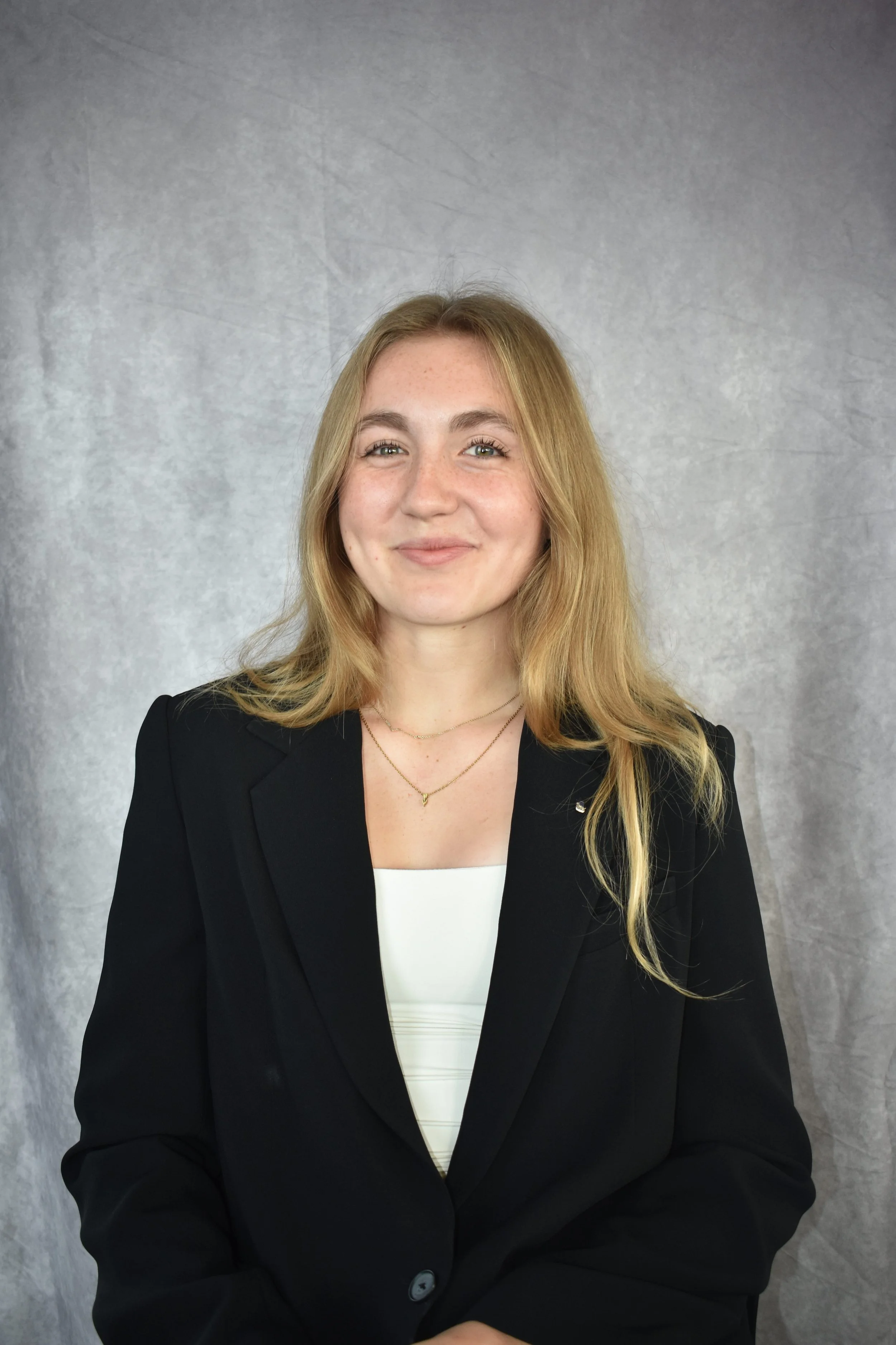 Lara Lancaster (she/her)  
Hometown: Oakland, CA
  
Interests: Thrifting, Old R&B, Scrapbooking, Travelling, Hiking, and Geography Quizzes
 
School: College of Arts and Sciences  
Graduation Year: 2028  
Major: International Relations  
Minor: Arabic