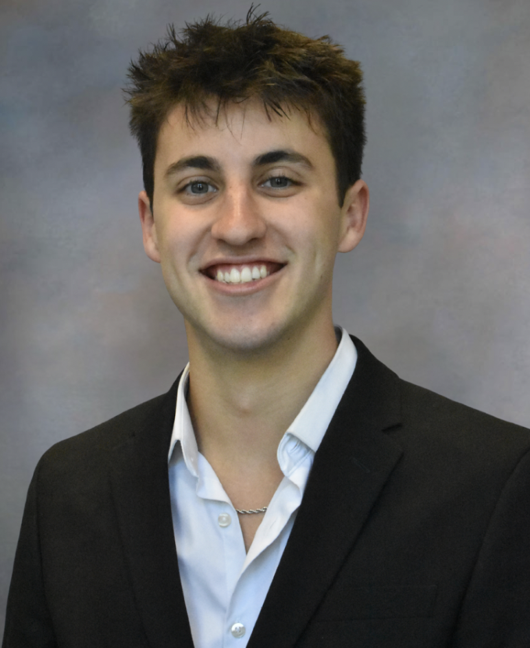 Ryan Schager (he/him)
Hometown: Barnegat, NJ
Interests: Swimming, Spikeball, Volleyball, Baking, Sunsets, Food Trucks & Bakeries
School: Wharton
Graduation Year: 2026
Major: Finance & Business Analytics
Professional Interests: Work-Life