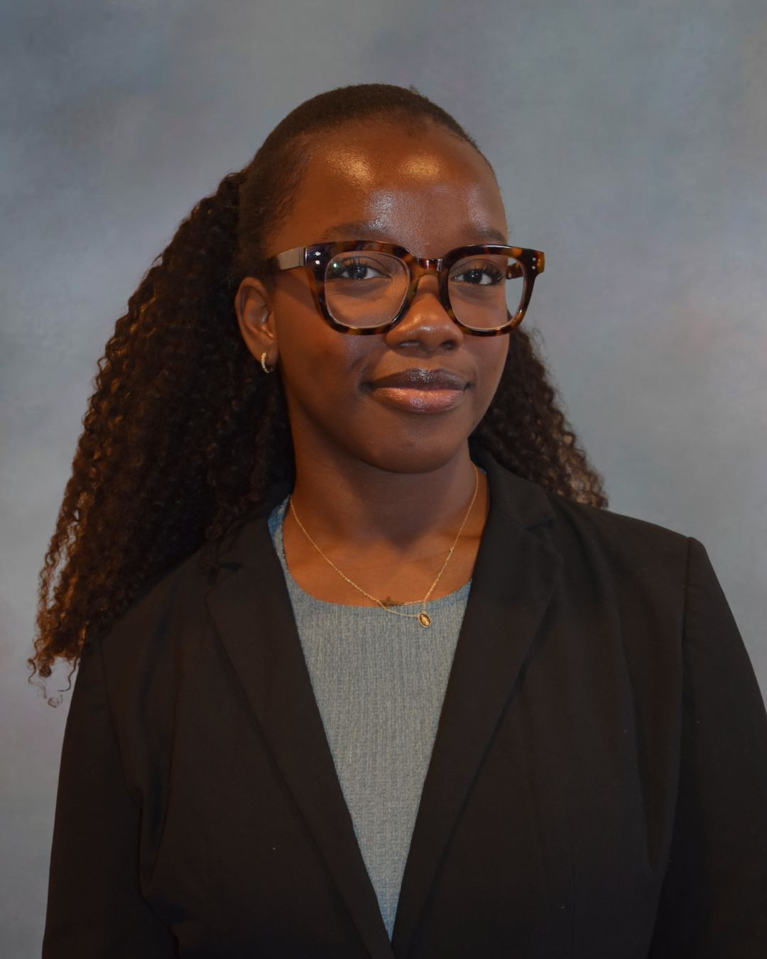 Evanna Adou (she/her)  
Hometown: Abidjan, Côte d’Ivoire
  
Interests: Dance, MCU, Romcoms, Tennis, Coffee shops  
School: College of Arts and Sciences  
Graduation Year: 2029  
Major: Political Science (Concentration in International Relations)  
Pr