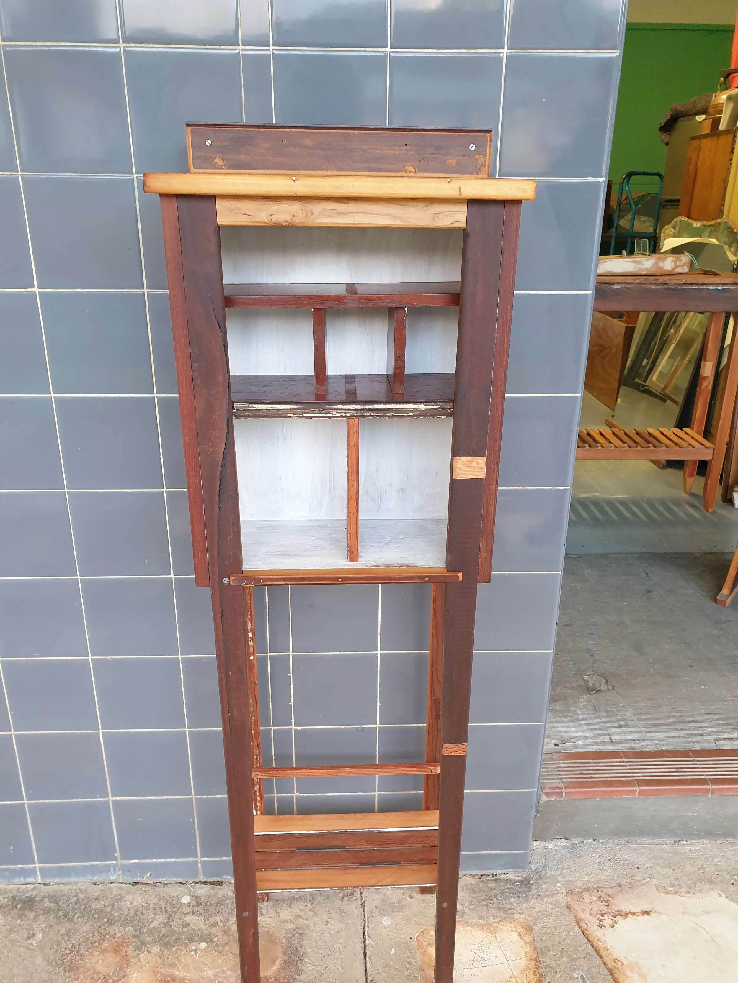 #942 (would make an ideal bathroom cupboard)