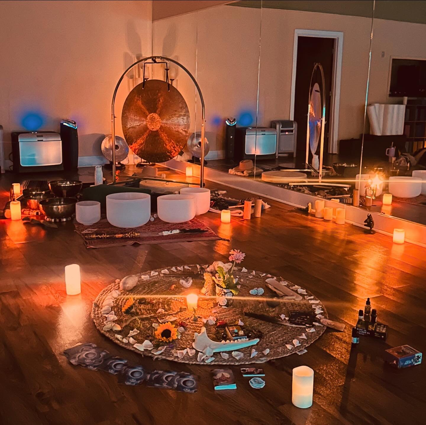 This month&rsquo;s ceremony we had the honor of having The SOL Sonic in ceremony offering sound during our meditation. Thank you @happyworldphoto for your presence and for sharing your sound medicine. 

Thank you to the sweet souls that heard the cal