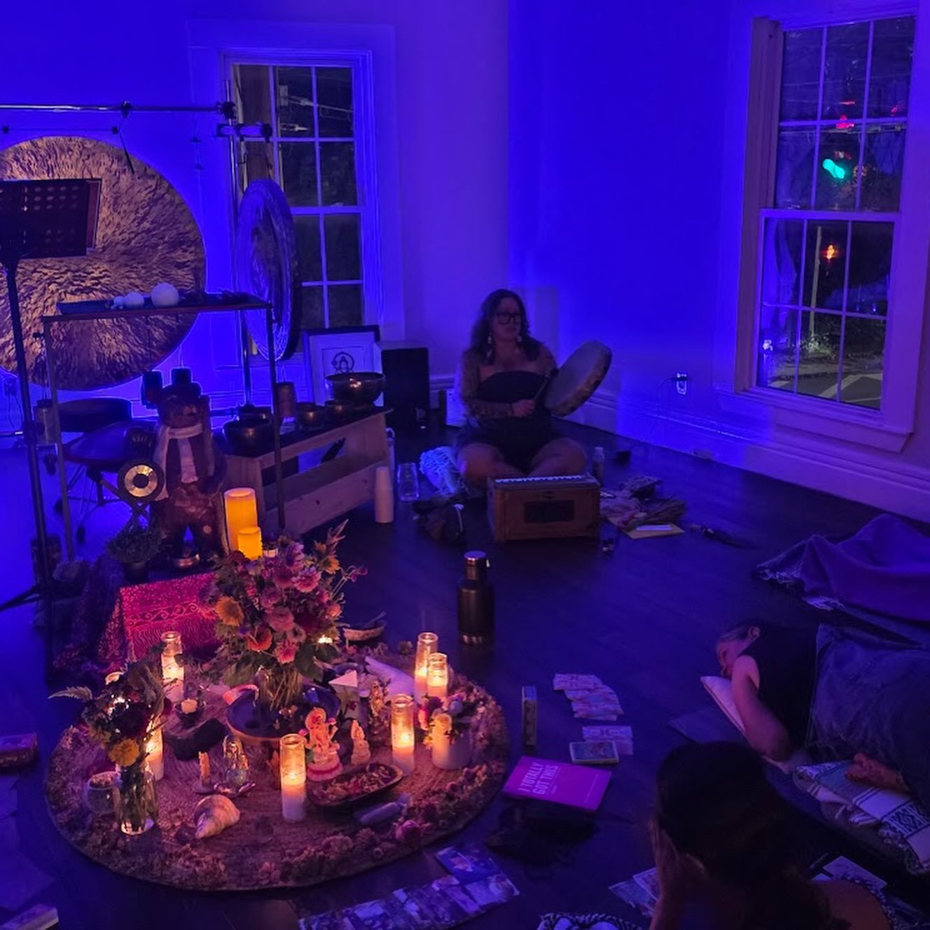 We honored the Fall Equinox in cacao ceremony this past weekend. 

@flowtogetherstudio held our circle so beautifully, creating such a warm and sacred space for us to gather, connect, and honor the shifting of the seasons.

A special thank you to @th