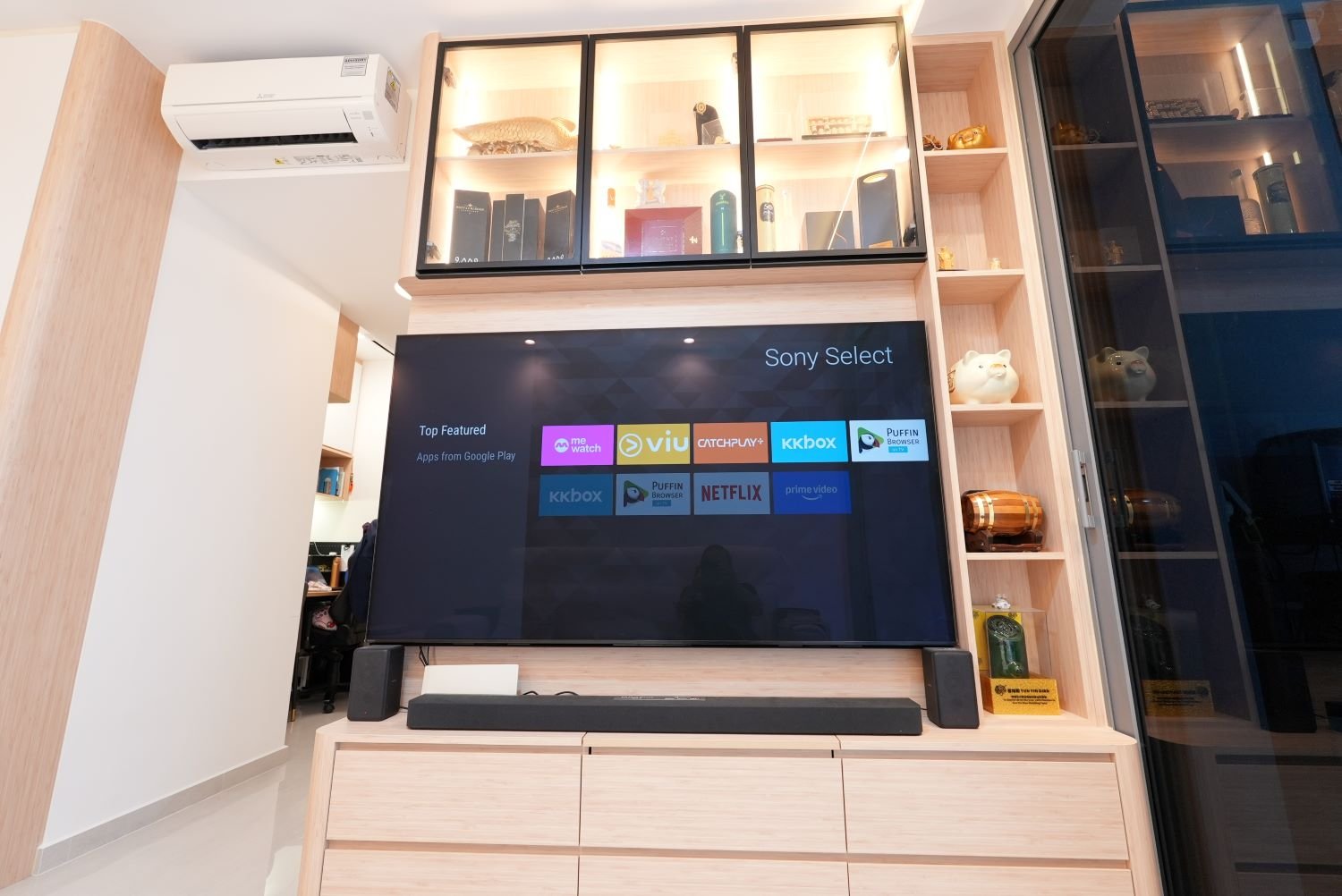 Yishun Close 3 Bedder condo custom TV console and display cabinet
